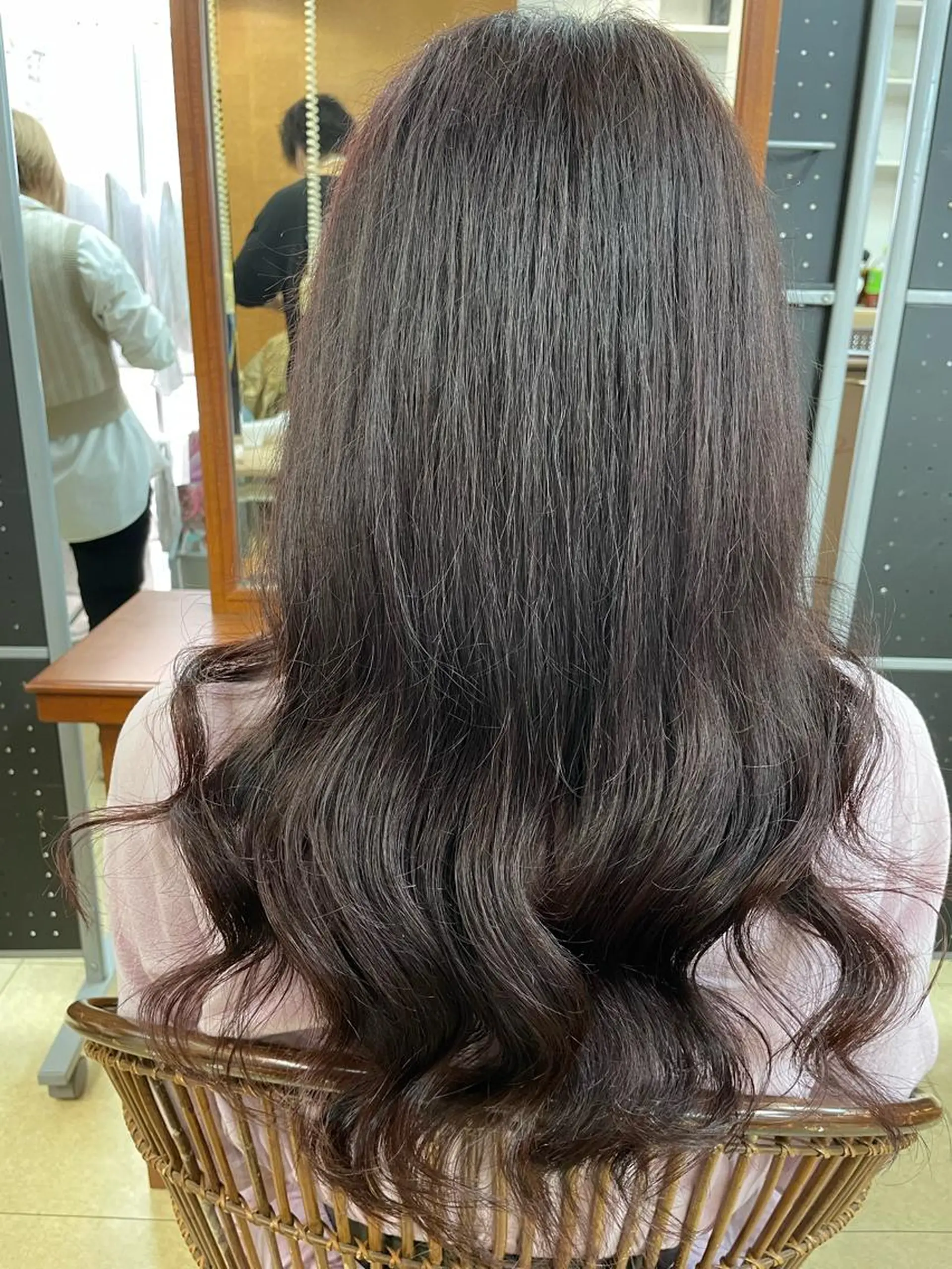 カラー 小山 麗奈のヘアスタイル