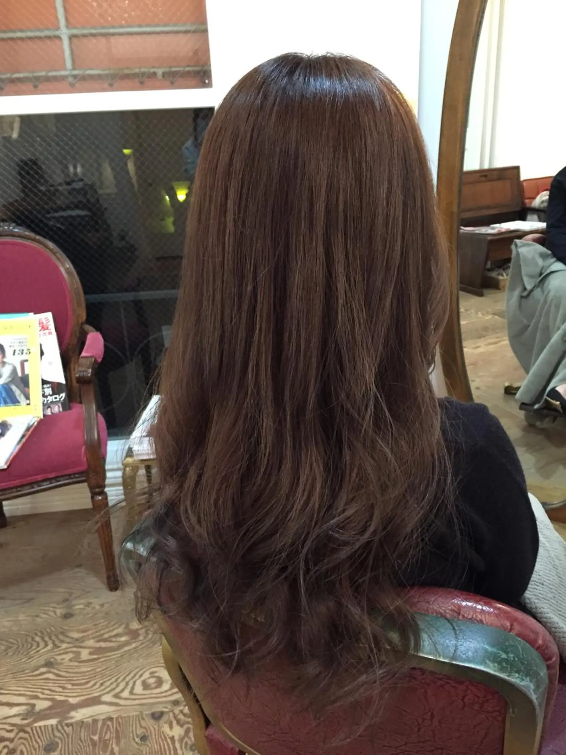 ロング カラー 三好 美里のヘアスタイル