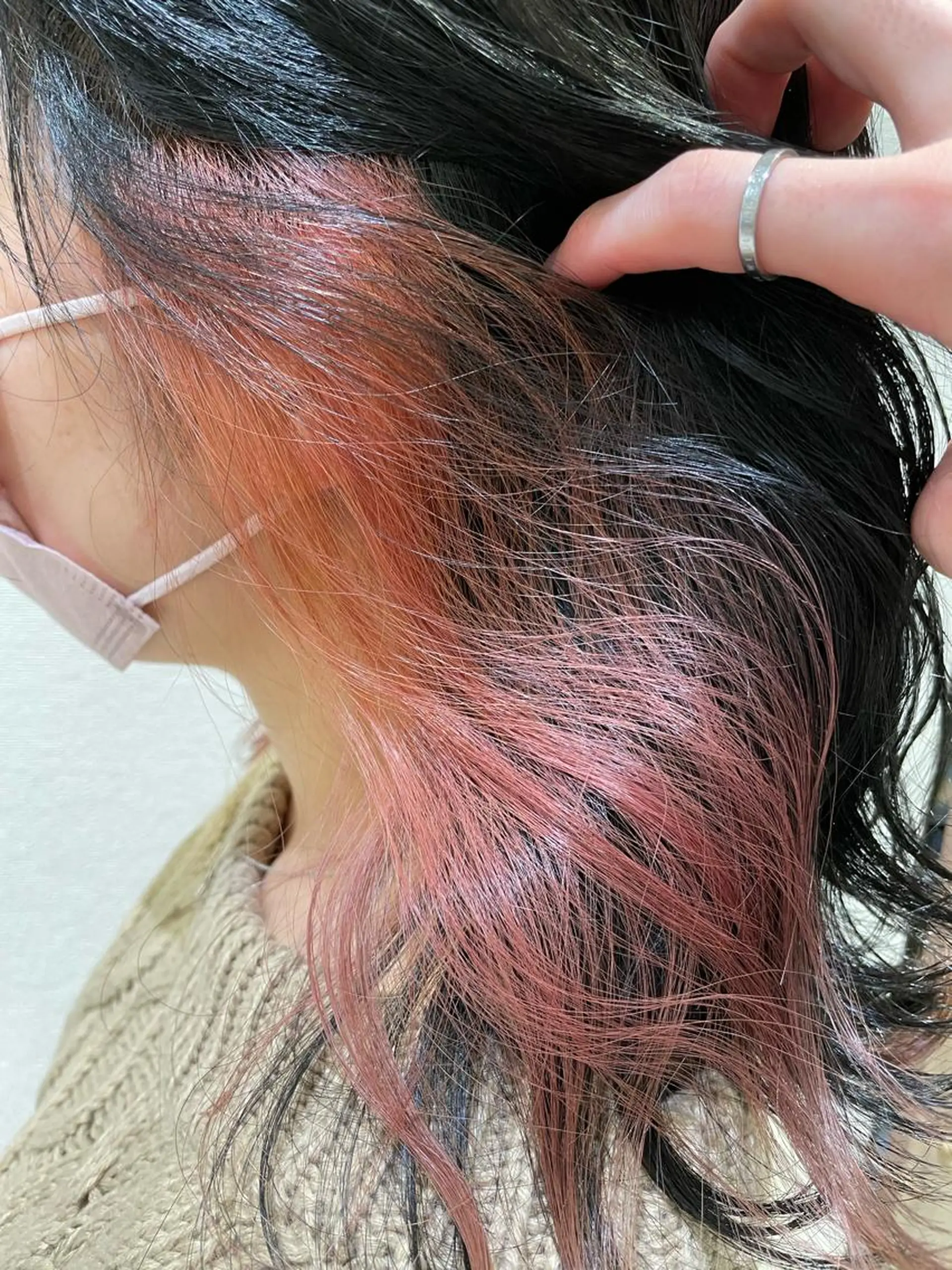 セミロング カラー tint by alo bleach 大阪梅田【ティントバイアロブリーチ】所属・✨武内凌太✨ 複雑履歴/ムラ修正のヘアスタイル