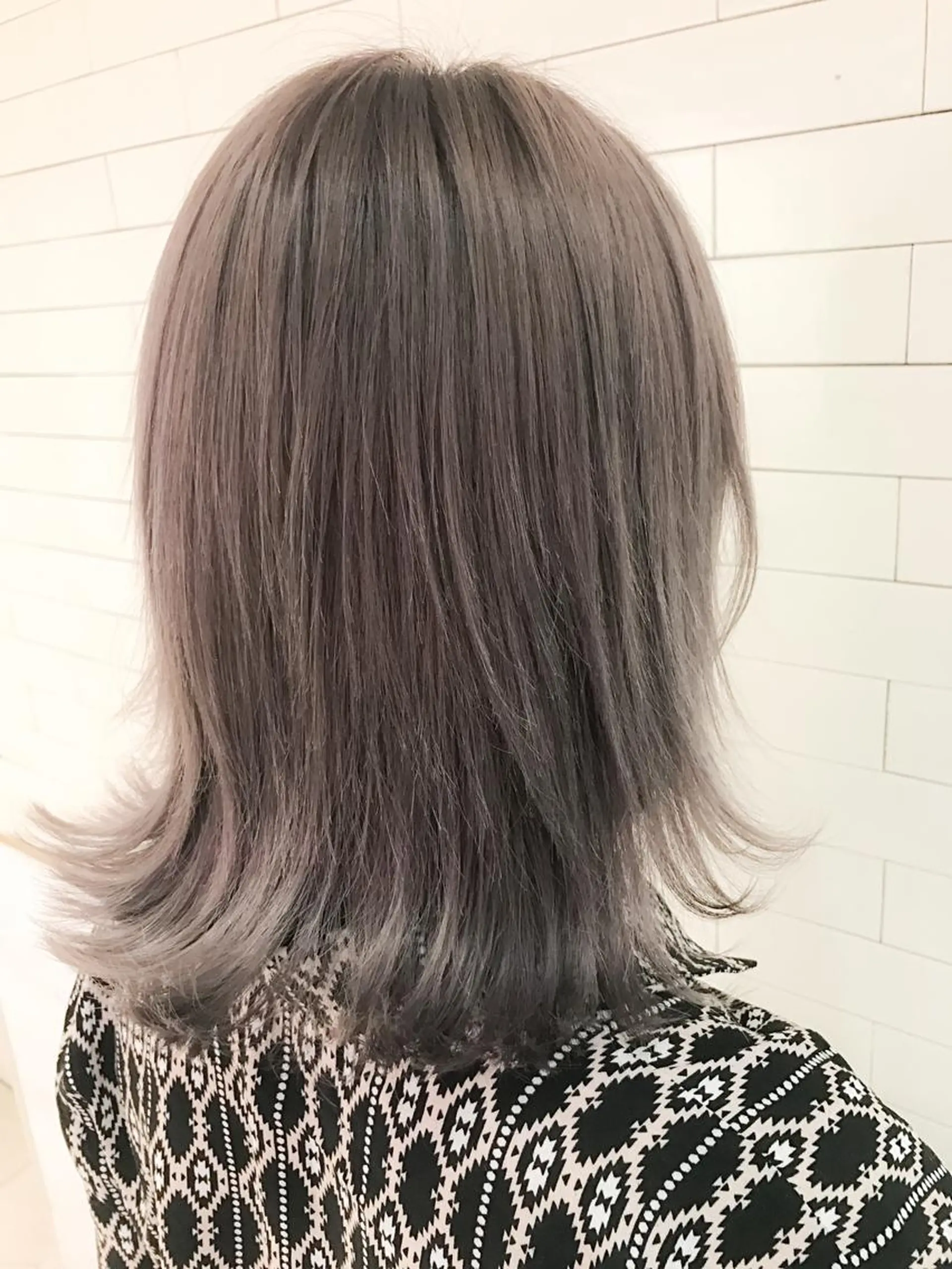 ショート カラー パープルカラー ボブ 外国人風カラー 外ハネヘア LA KING GINZA TOKYO所属・🧡ショートの達人 🧡SHOのヘアスタイル