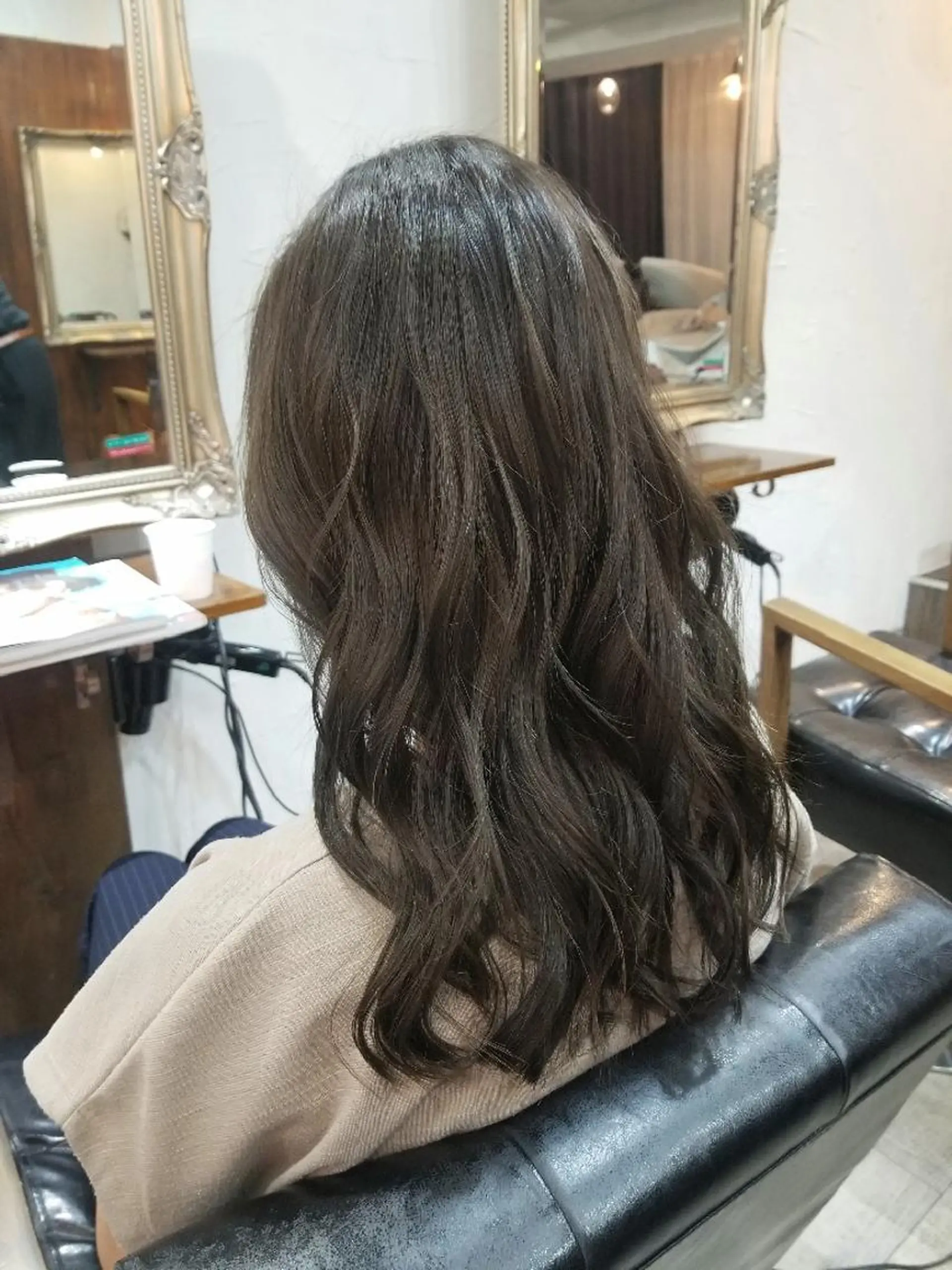 セミロング カラー カット ヘアカラー トリートメント bathair  所属・bathair 持田侑祐のヘアスタイル