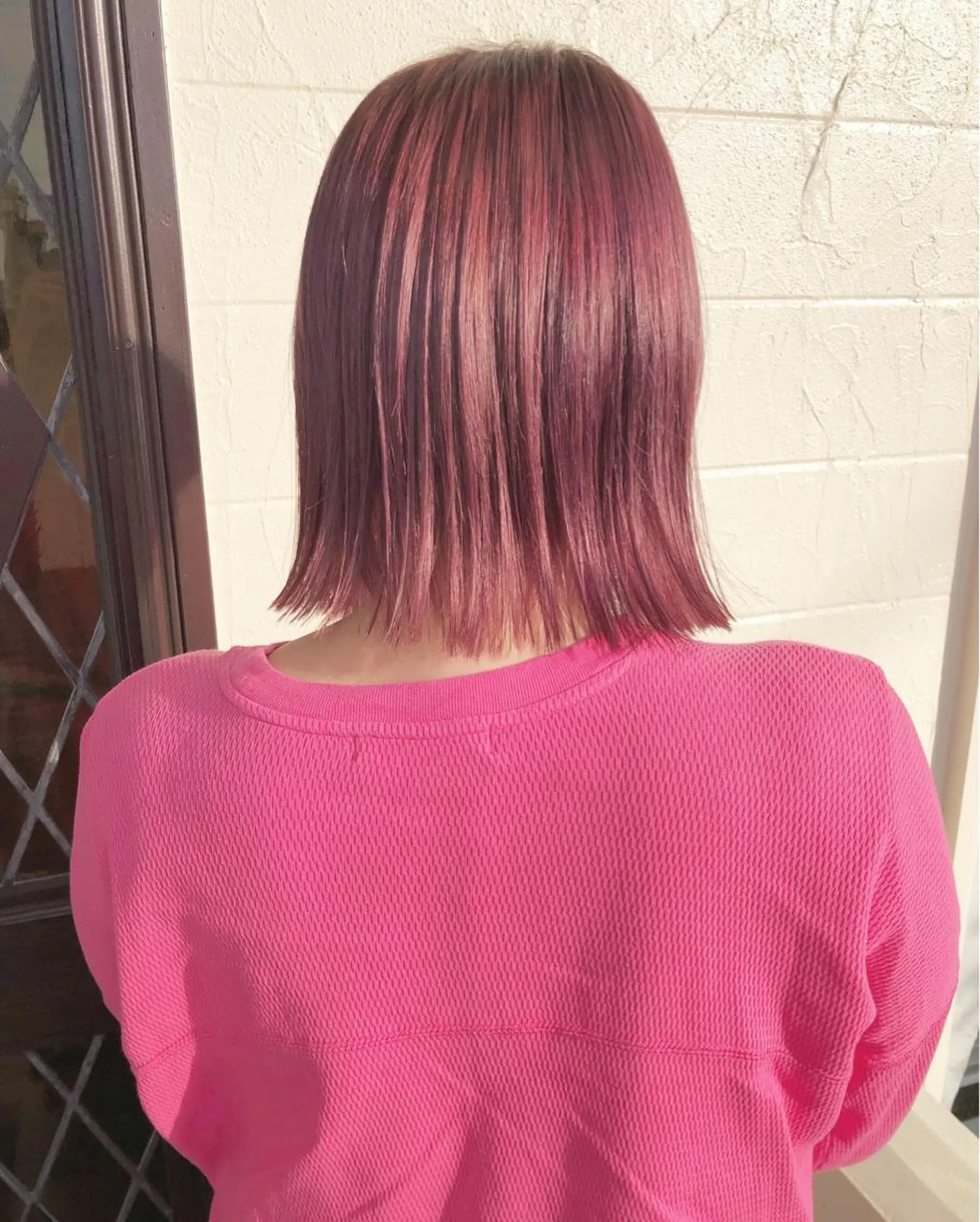 ミディアム カラー ブリーチ ピンクカラー バイオレットカラー カット ヘアカラー トリートメント 江原 彩華のヘアスタイル