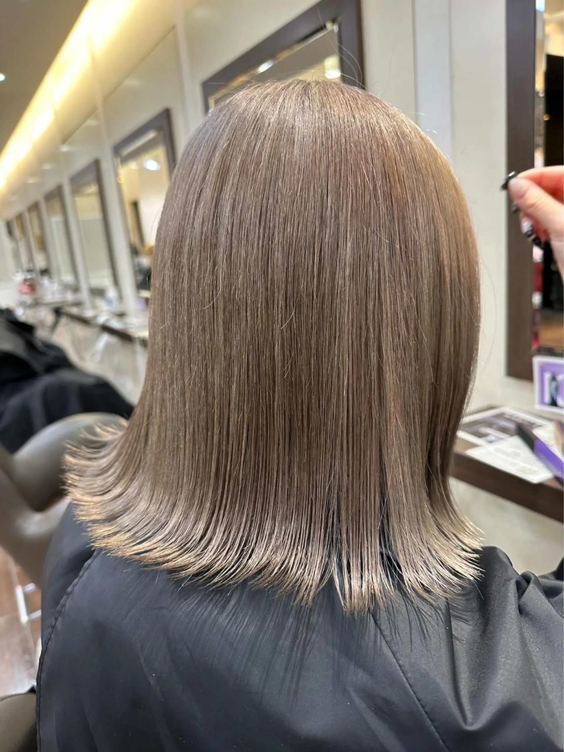 ミディアム カラー ハイトーンカラー 学生 ヘアカラー 酸性ストレート 🤍🎀honokaのヘアスタイル