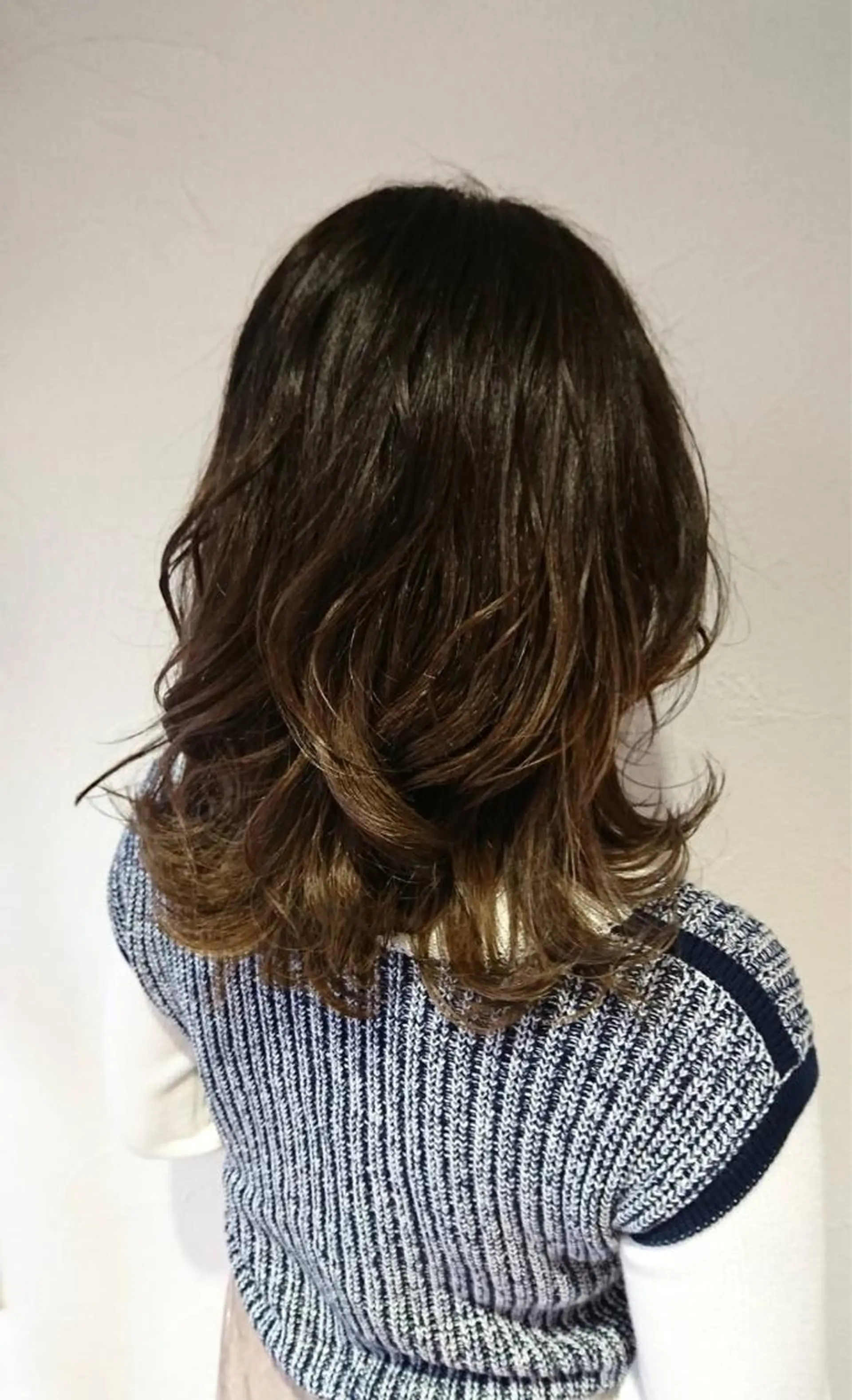 ミディアム カラー アディクシーカラー グラデーションカラー 外ハネヘア 🌱工藤たいかい Lost  Cityのヘアスタイル