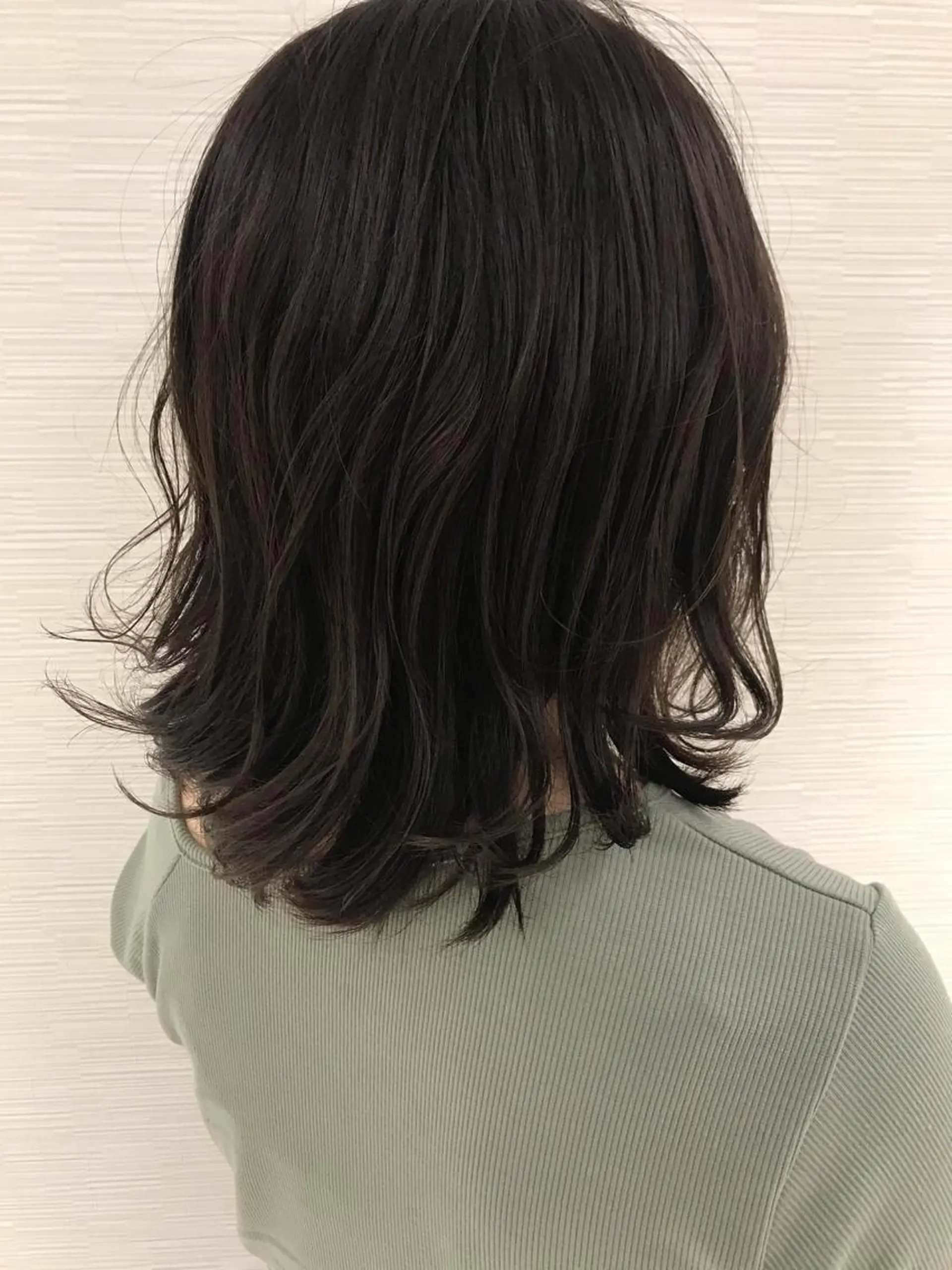 ミディアム カラー アクアカラー アッシュ 透明感カラー 【東北メンズヘア1 位受賞🥇】本間祐太のヘアスタイル