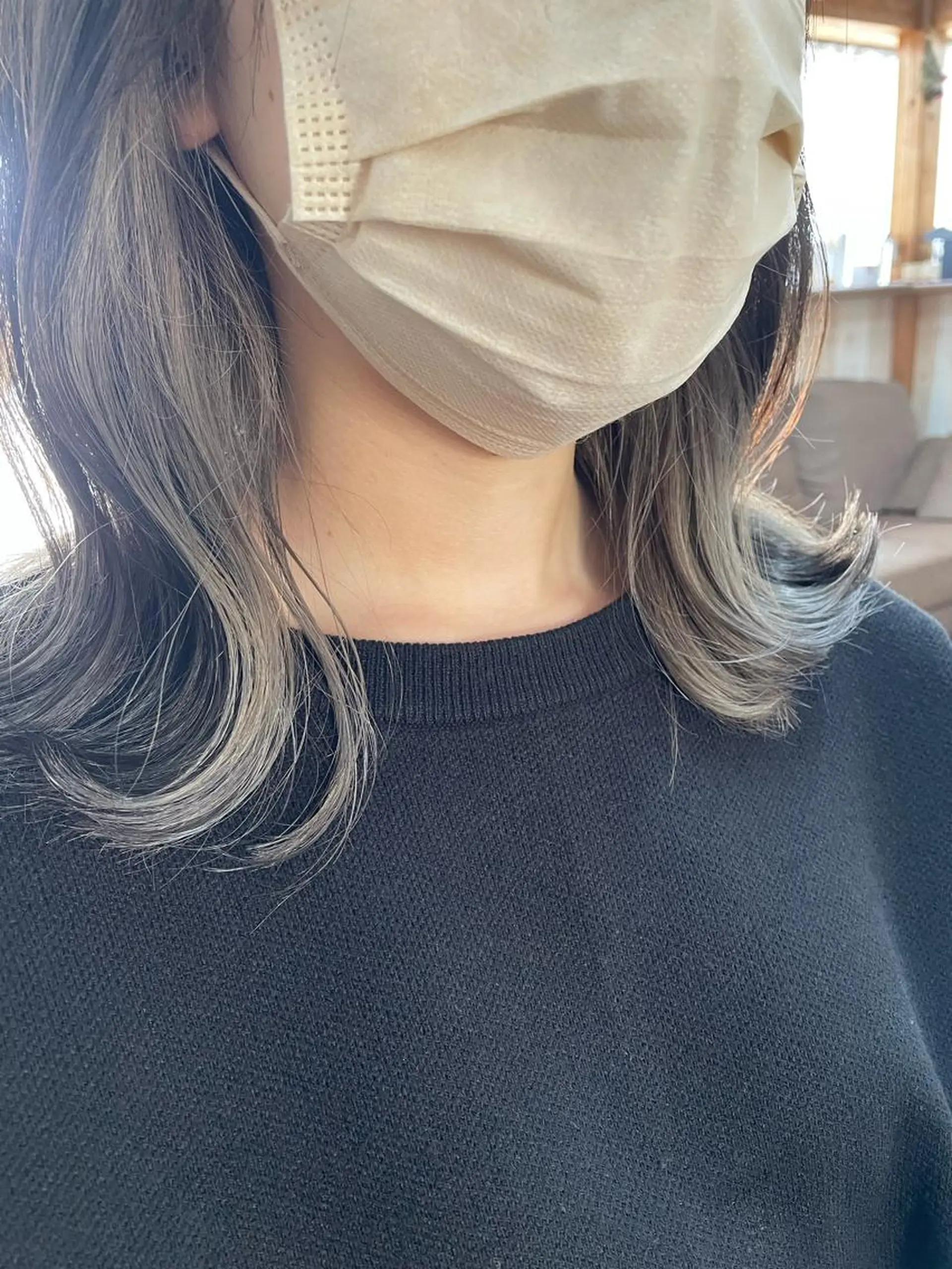 ミディアム カラー グレージュ インナーカラー カット ヘアカラー トリートメント 佐藤 芽依のヘアスタイル