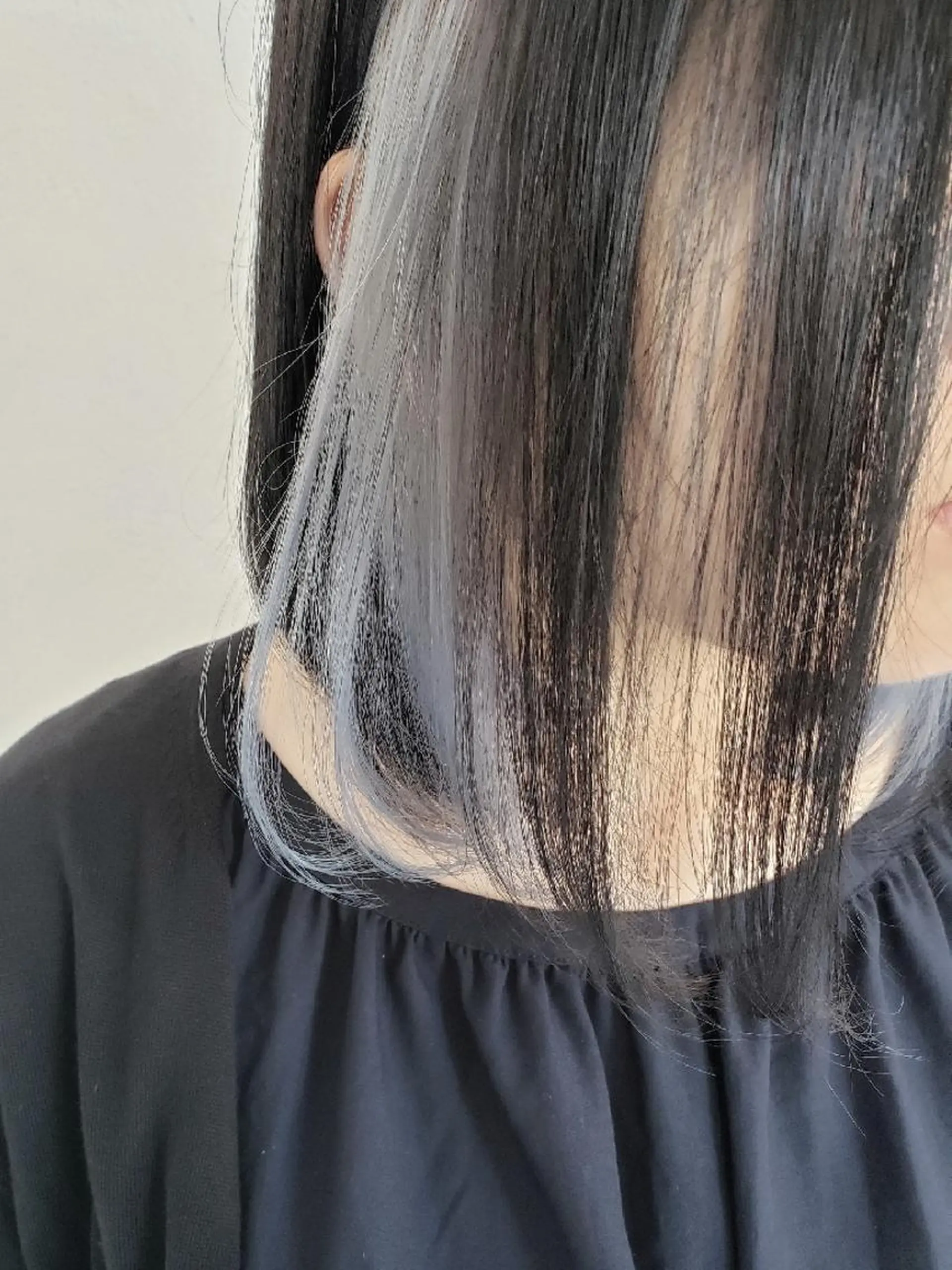 ミディアム カラー ヘアアレンジ ブルーカラー インナーカラー 成瀬 弘光のヘアスタイル