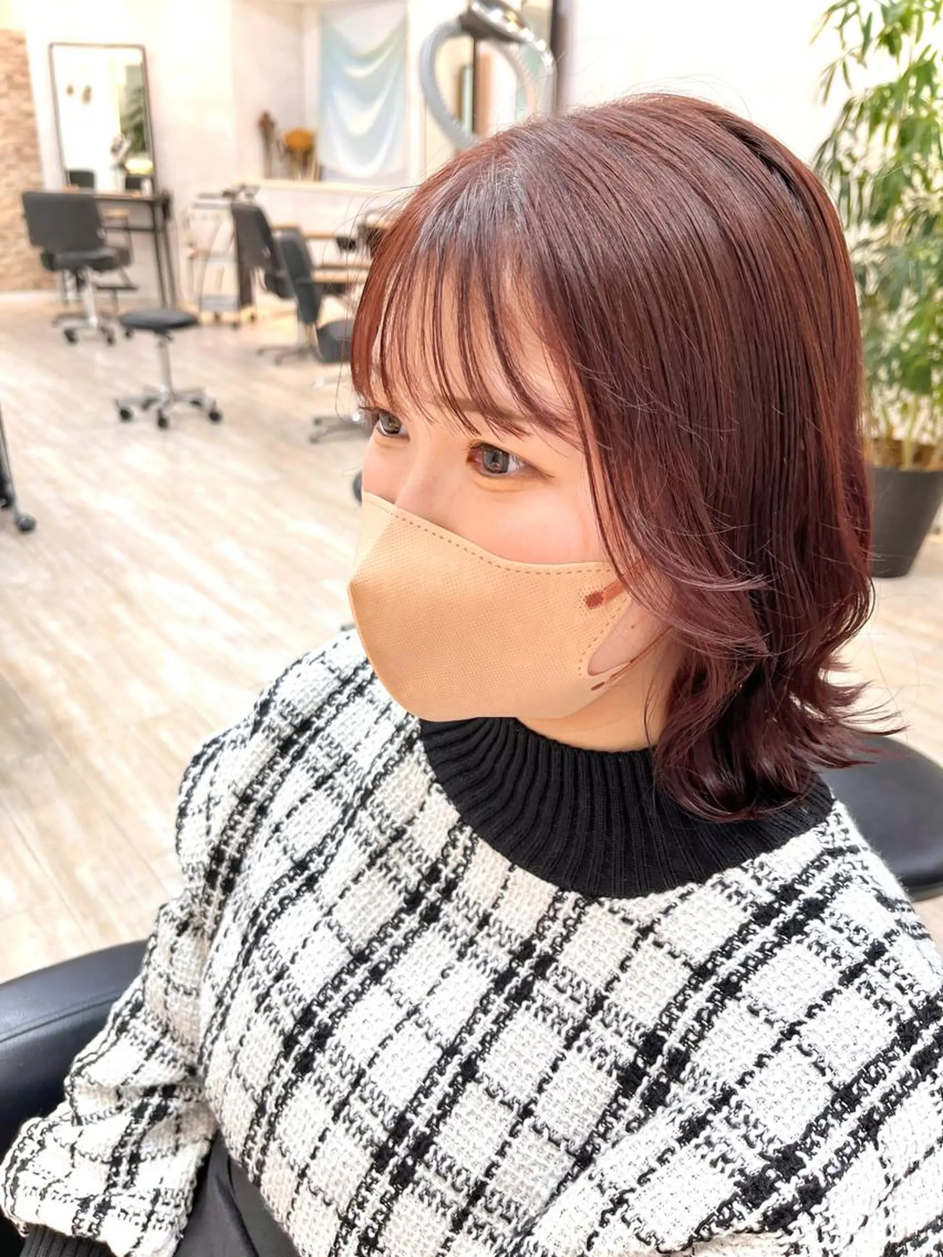 ショート カラー ピンクカラー くさかみさき🌼暖色 /耳つぼ/オタク🌼のヘアスタイル