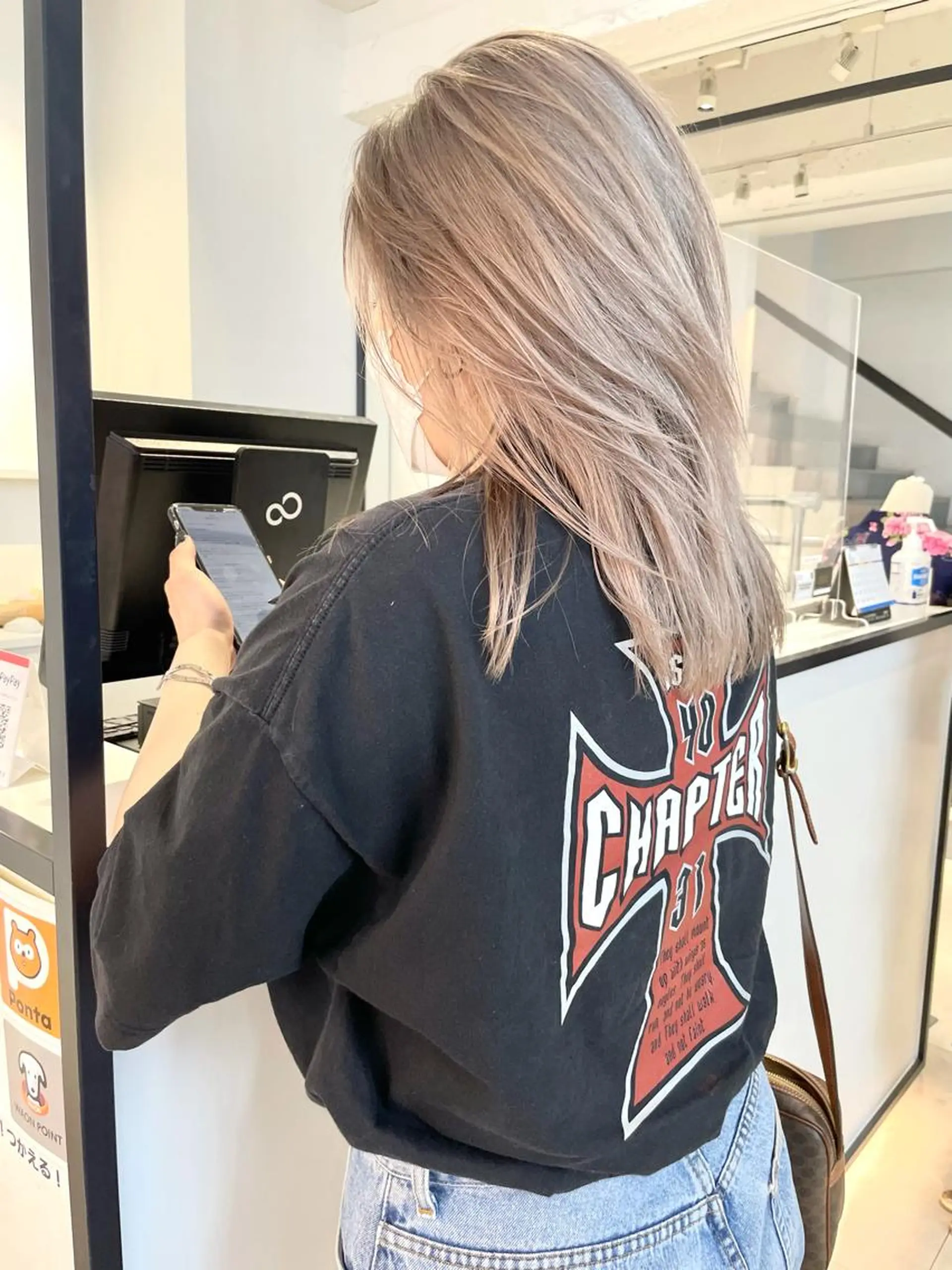 ミディアム カラー ヘアカラー 🇰🇷カルマパーマ kaito🇰🇷のヘアスタイル