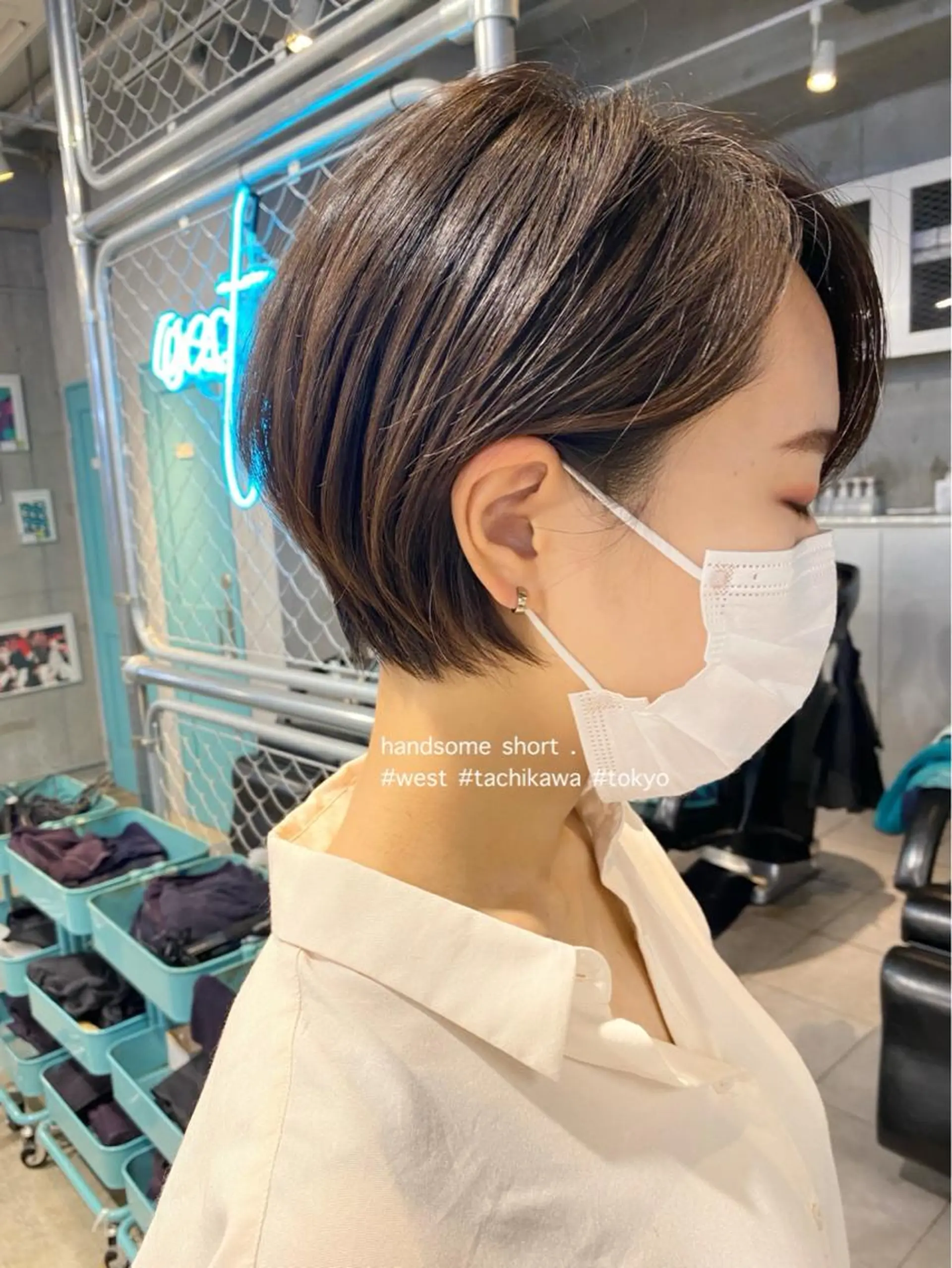 ショート カラー ハンサムショート 丸みショート くびれヘア 学生 ショートヘア 竹嶌 健吾のヘアスタイル