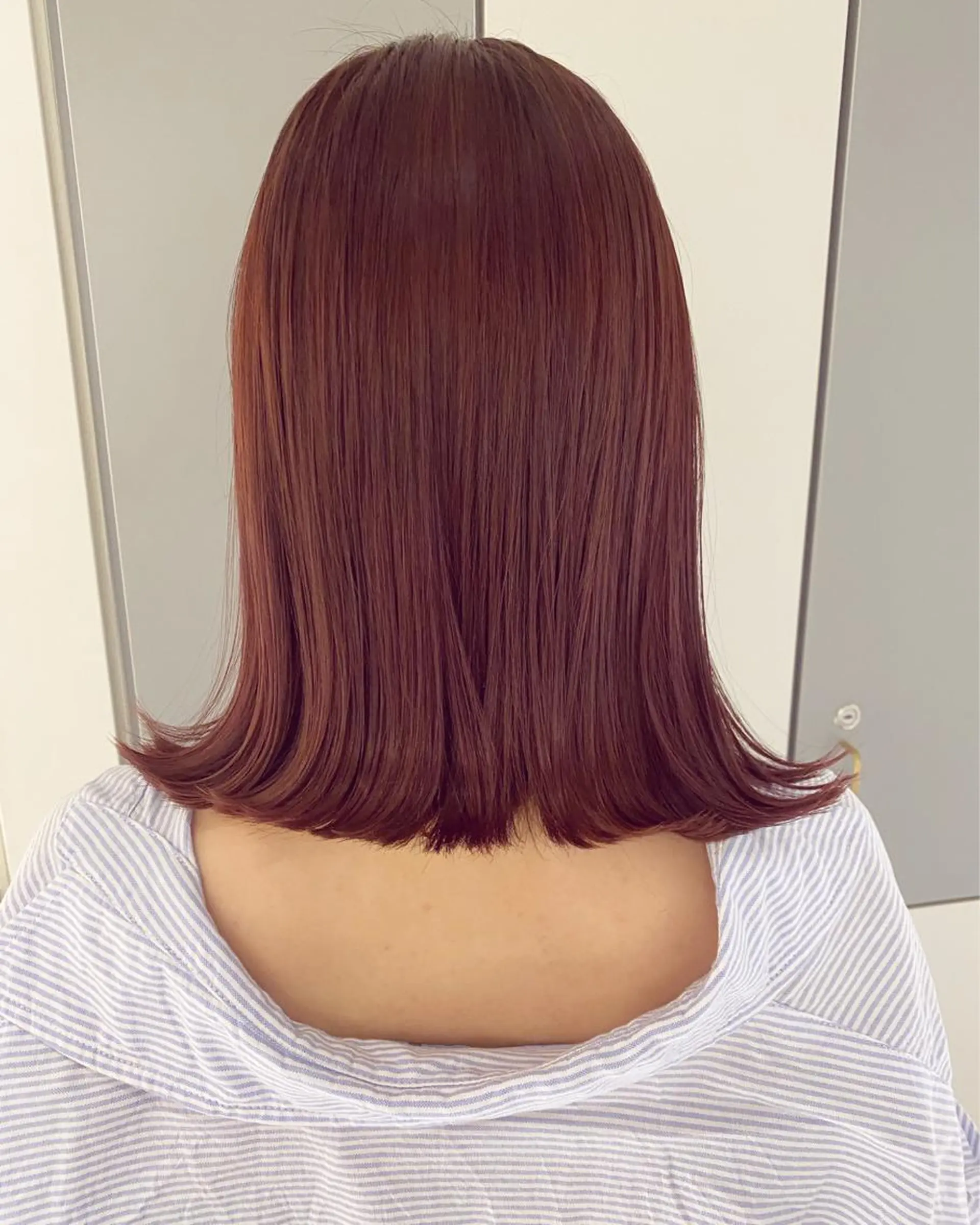 ミディアム カラー ブラウンカラー LOVEST  井上 つぐみ/ 透明感のヘアスタイル