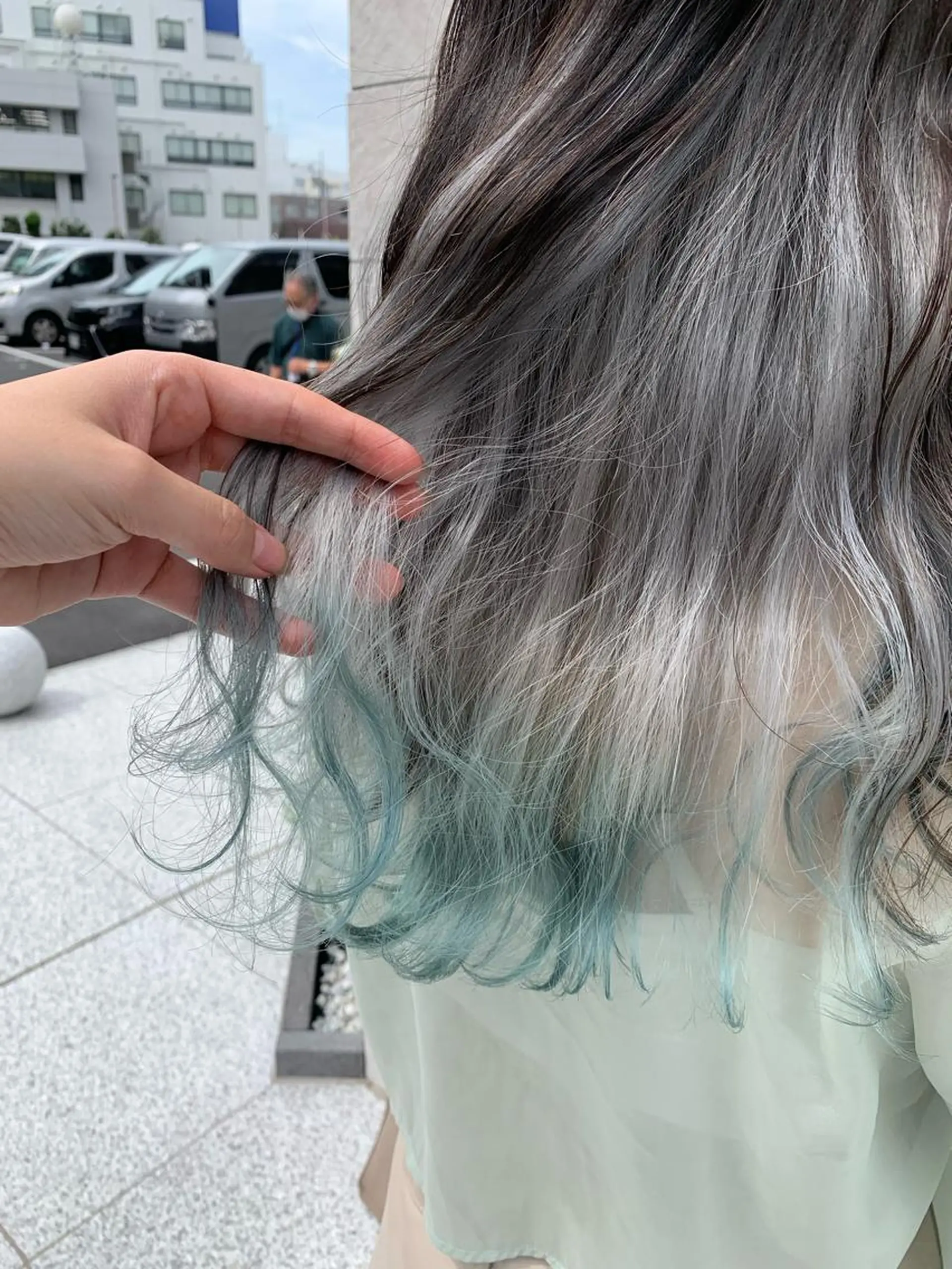 ロング カラー キッズ ブリーチ ブルーカラー カット ヘアカラー 🌸U-topia 🌸伊藤穂乃花🌸のヘアスタイル