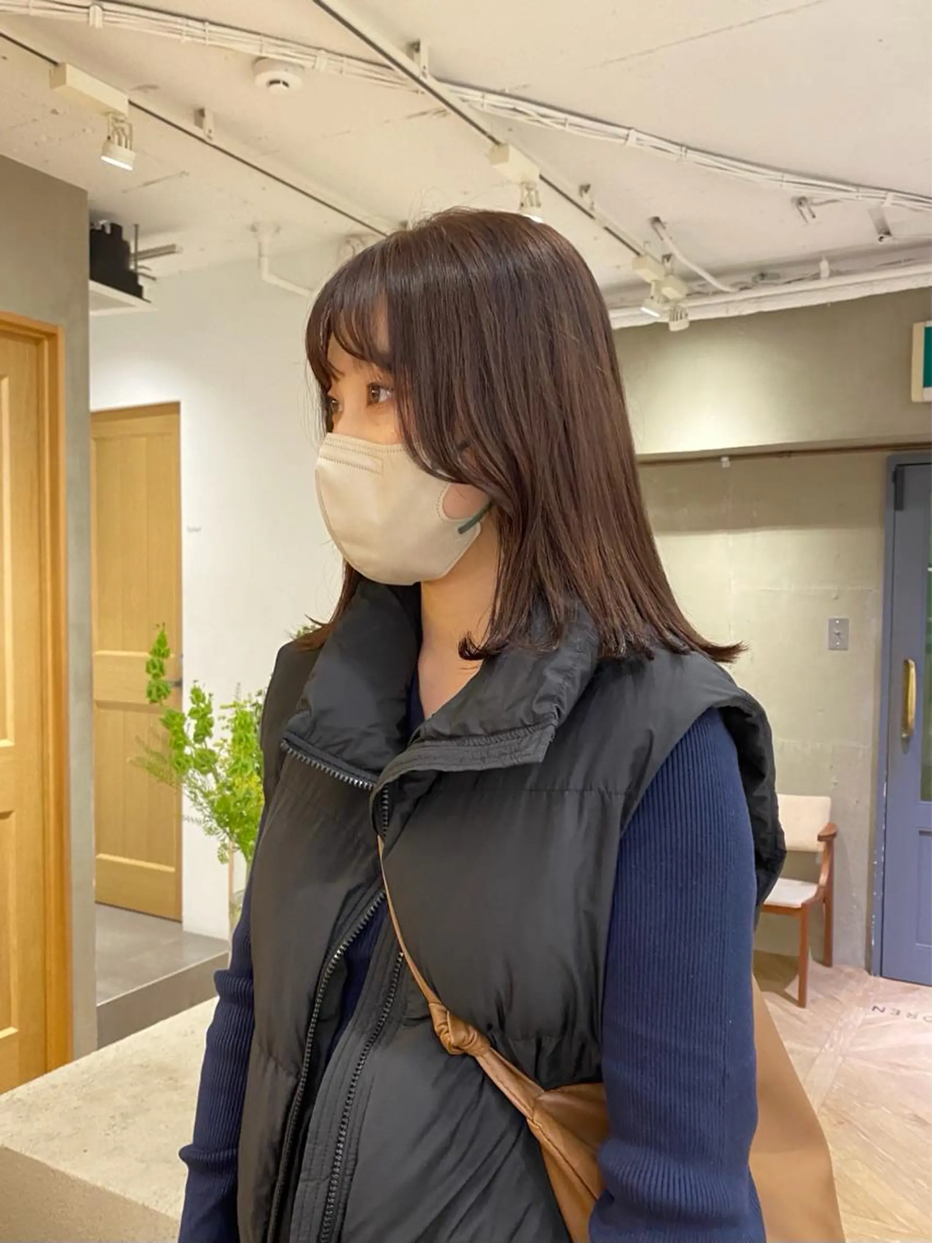 セミロング カラー ブリーチ ブラウンカラー オレンジ オレンジブラウン レイヤーカット/栄/ 顔周り/キトウモエノのヘアスタイル