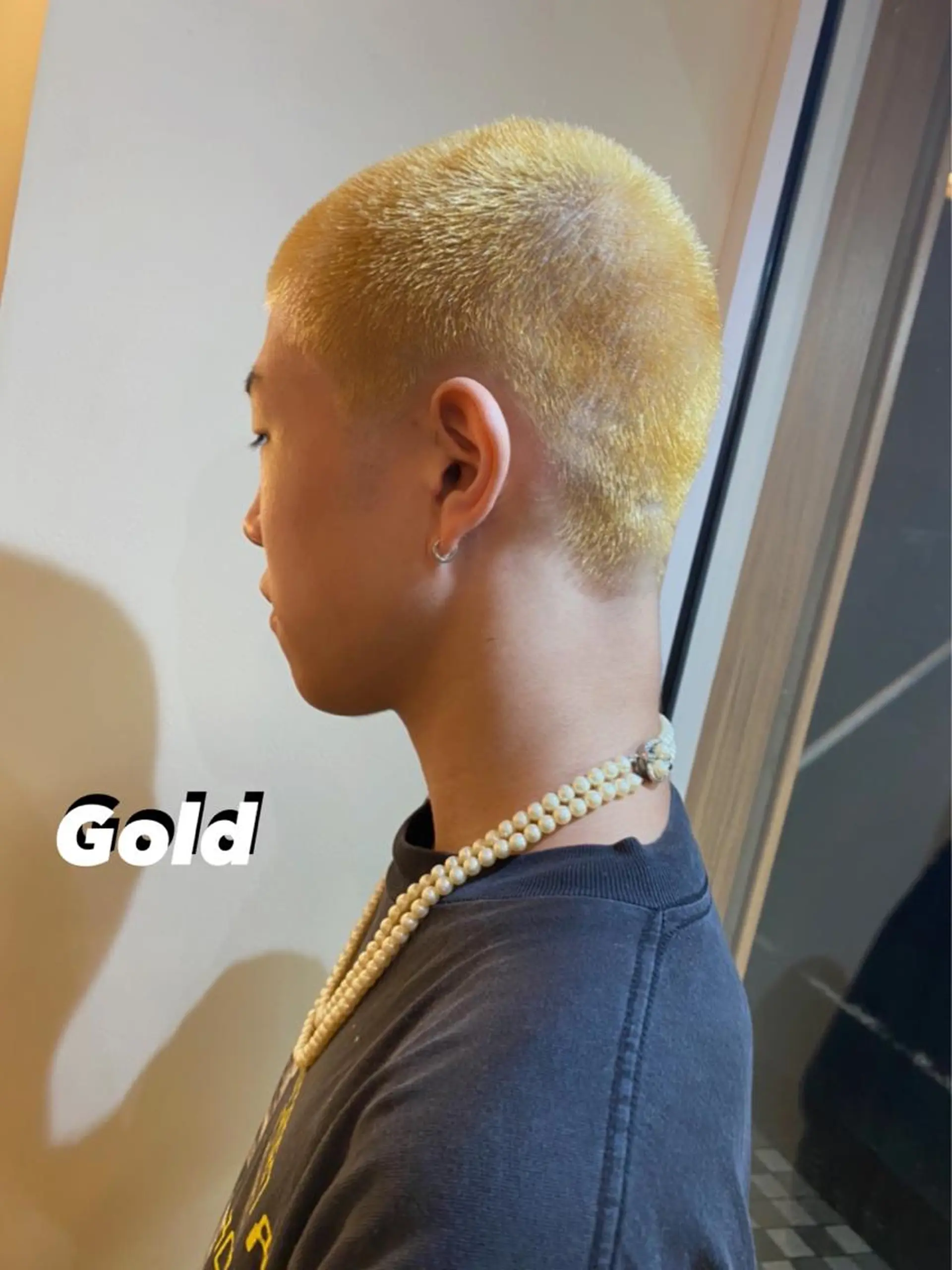 ショート カラー メンズ メンズブリーチ メンズベリーショート ベリーショート ブリーチ ショートヘア 【明大前フェード/ メンズパーマ/岳】のヘアスタイル