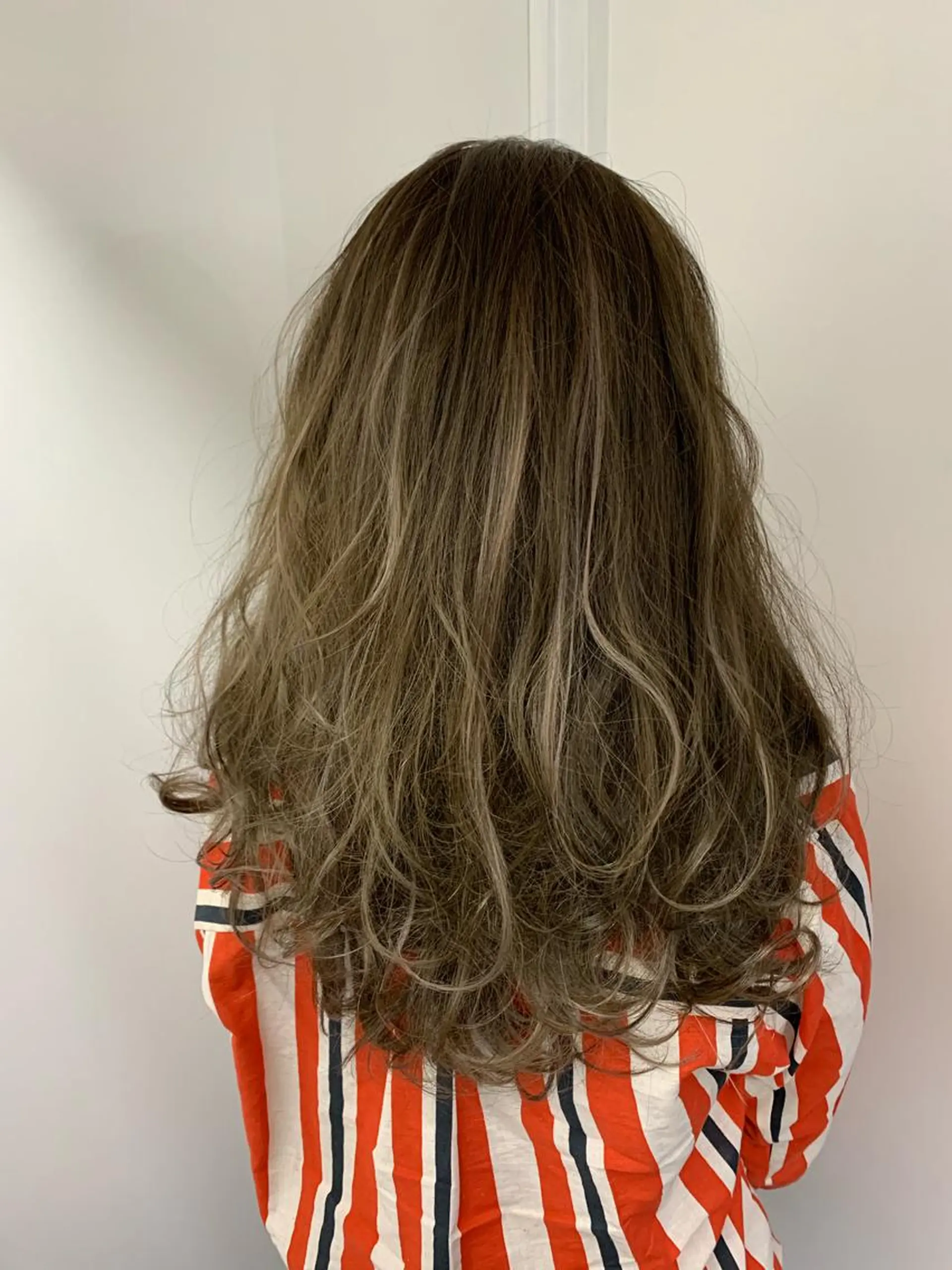 セミロング カラー WEST O LAND所属・WEST OLAND 安藤のヘアスタイル