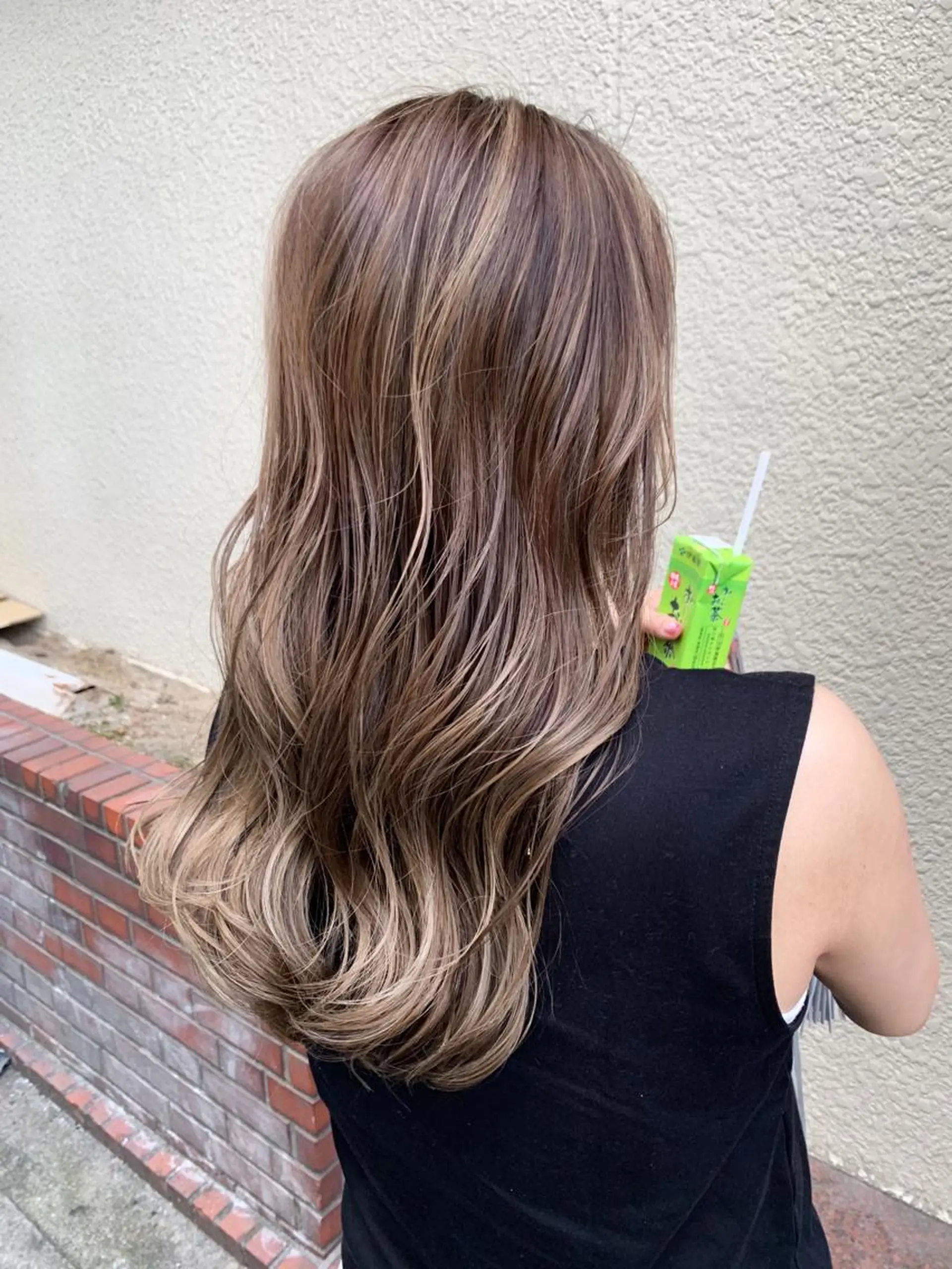 セミロング ハイライト レイヤー×縮毛矯正 深見 拓のヘアスタイル