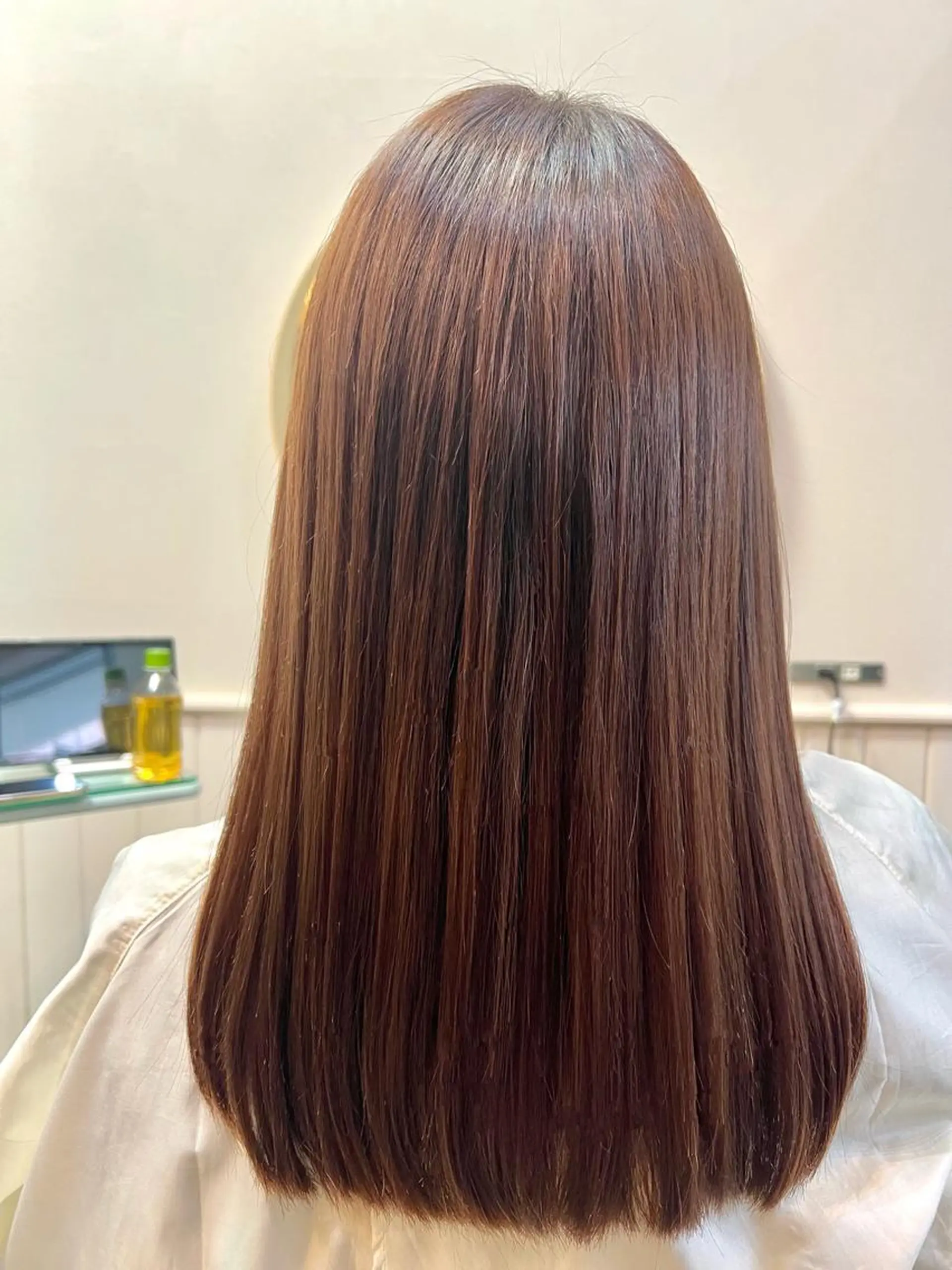セミロング 髪質改善 カット ヘアカラー トリートメント less仙台所属・美髪専門美容師🏄 kazuレスlessのヘアスタイル