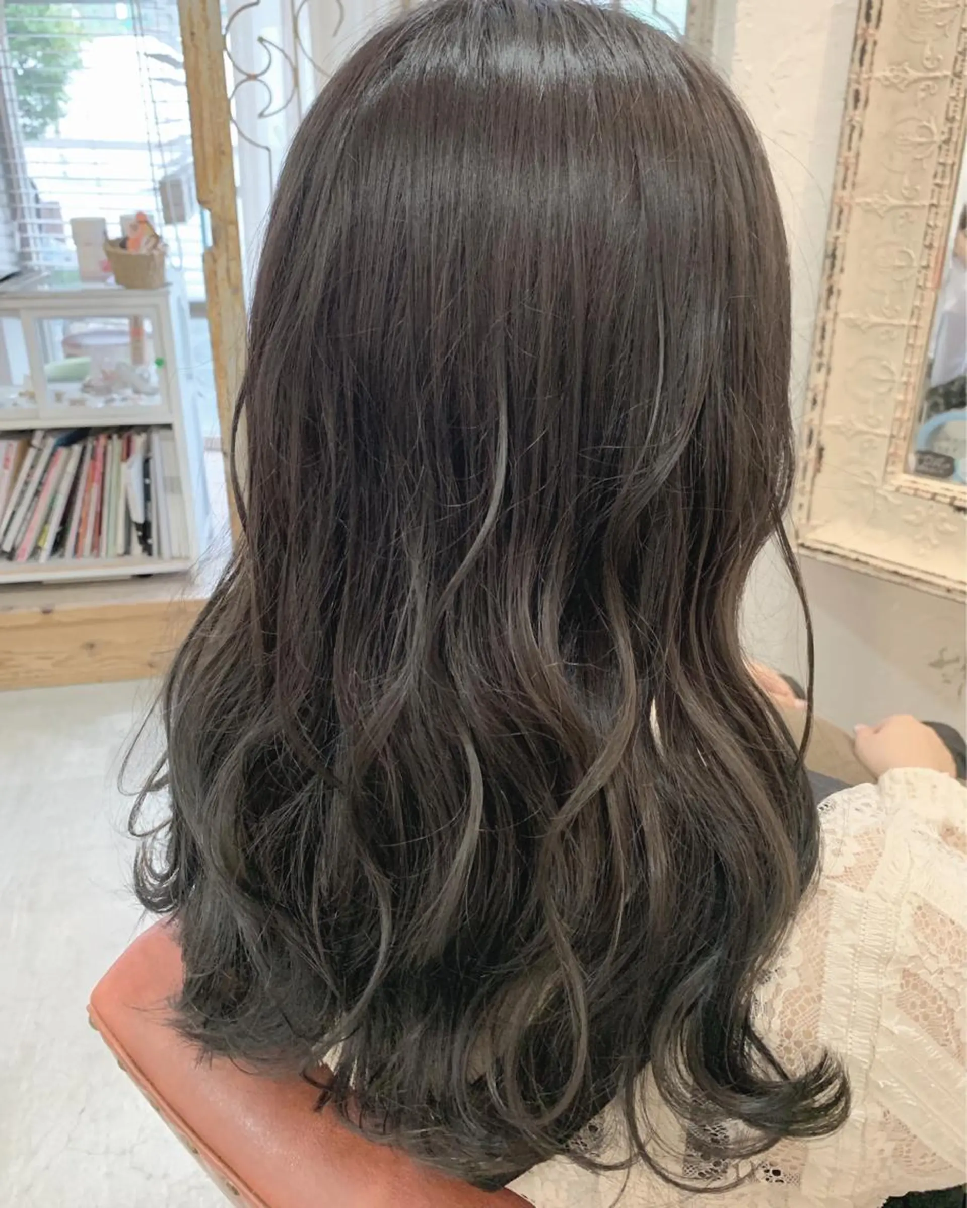 ロング カラー カット ヘアカラー fio マナミのヘアスタイル