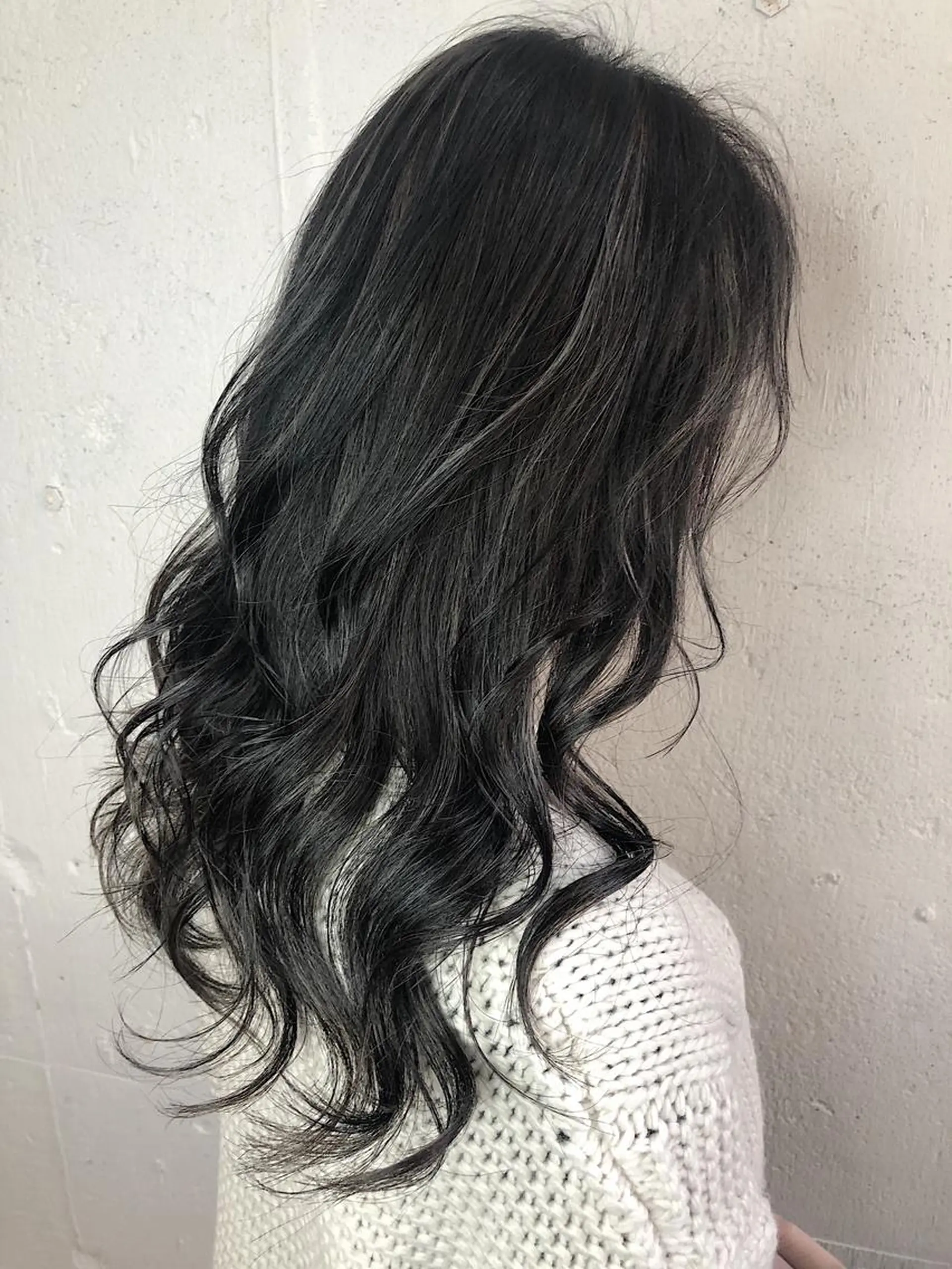 ロング ハイライト フジサキ ケンのヘアスタイル