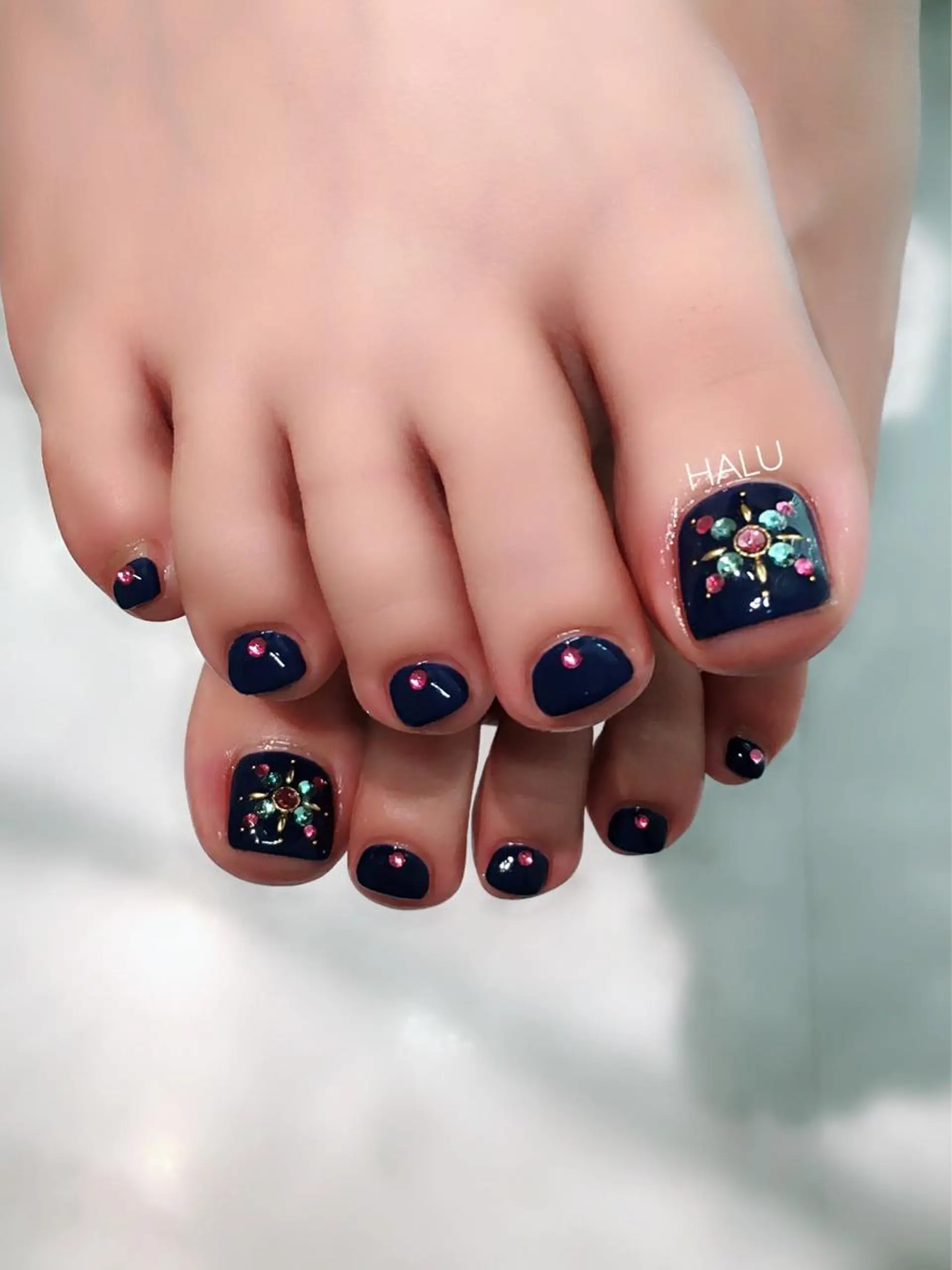 ネイル ネイビー ピンク ストーンネイル HALU ハルのネイルデザイン