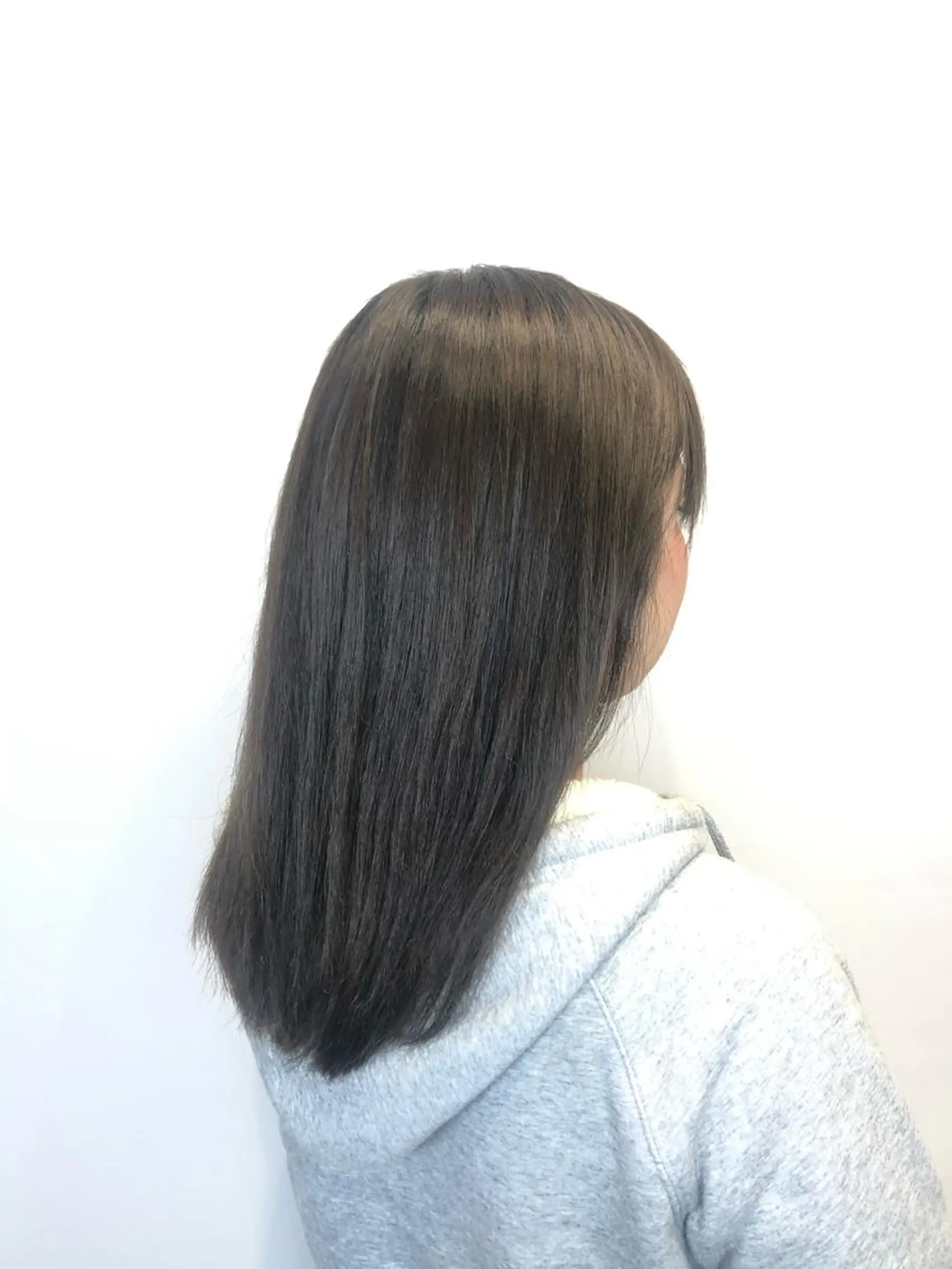 ロング カラー 石毛 ひかるのヘアスタイル