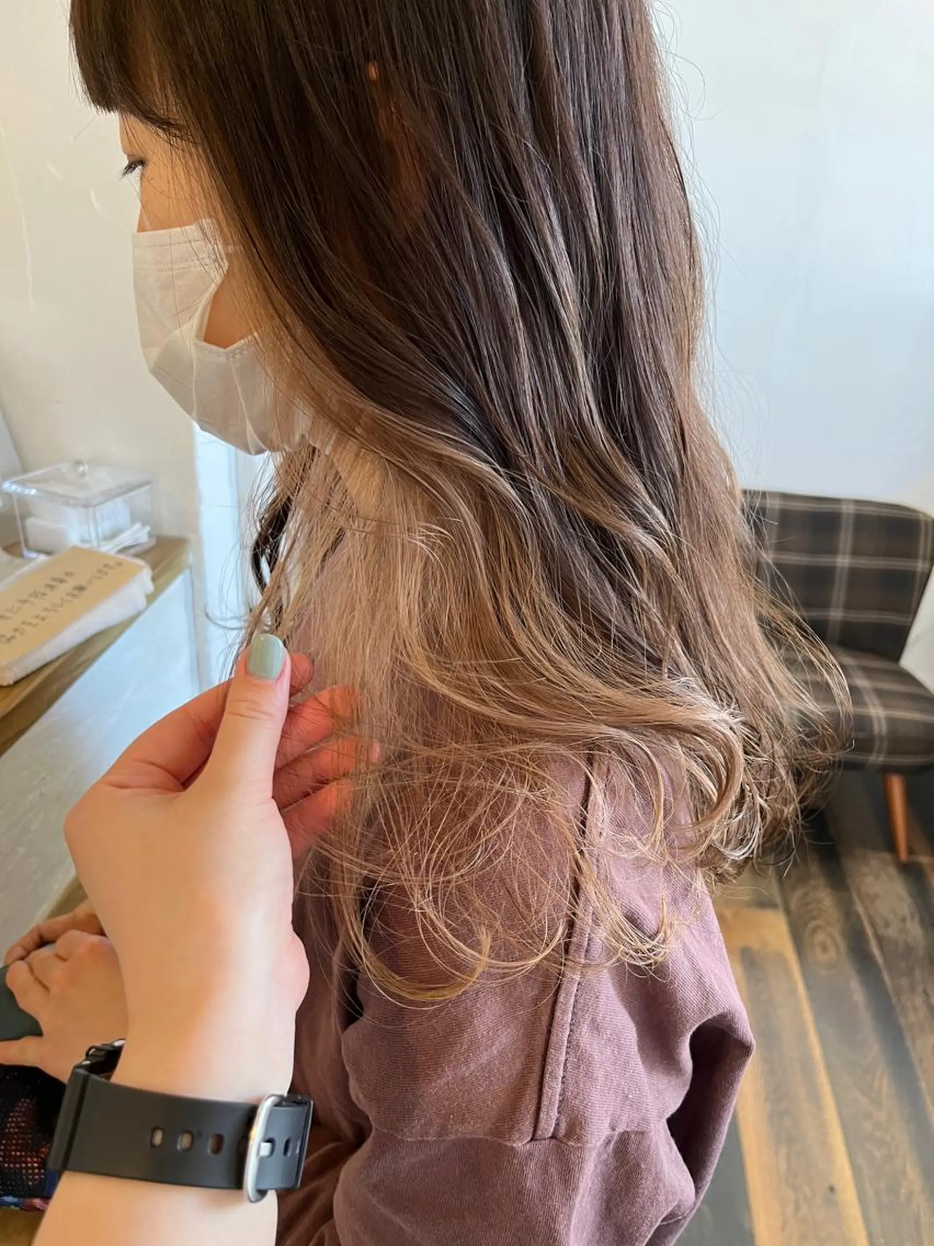 ロング カラー 伊藤ゆかり/髪質改善 /透明感カラーのヘアスタイル