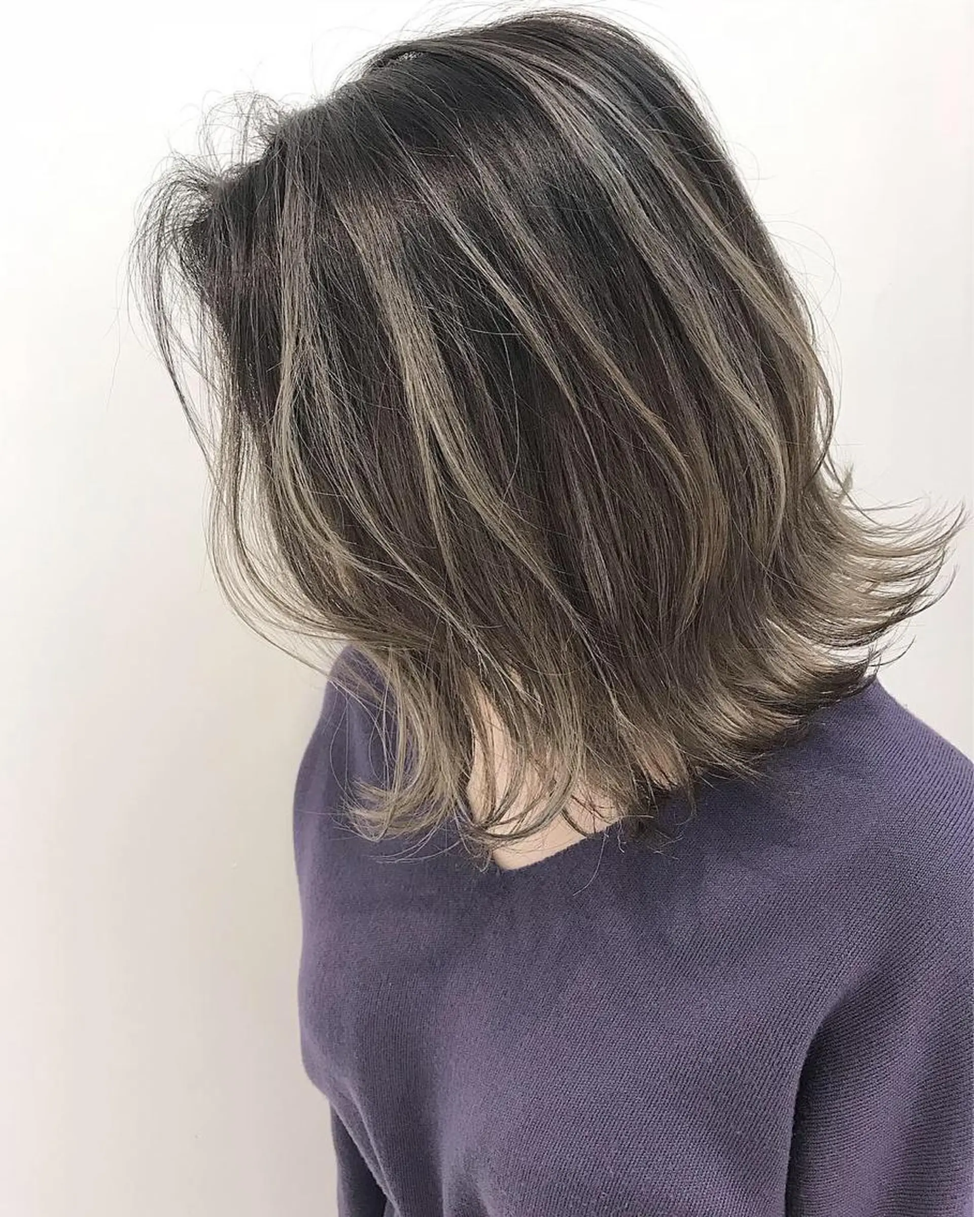 ミディアム カラー ハイライトカラー ハイライト grow恵比寿【グロウ】髪質改善/ハイライト/ブリーチ/レイヤーカット所属・奥野 貴史　代表　レイヤーのヘアスタイル