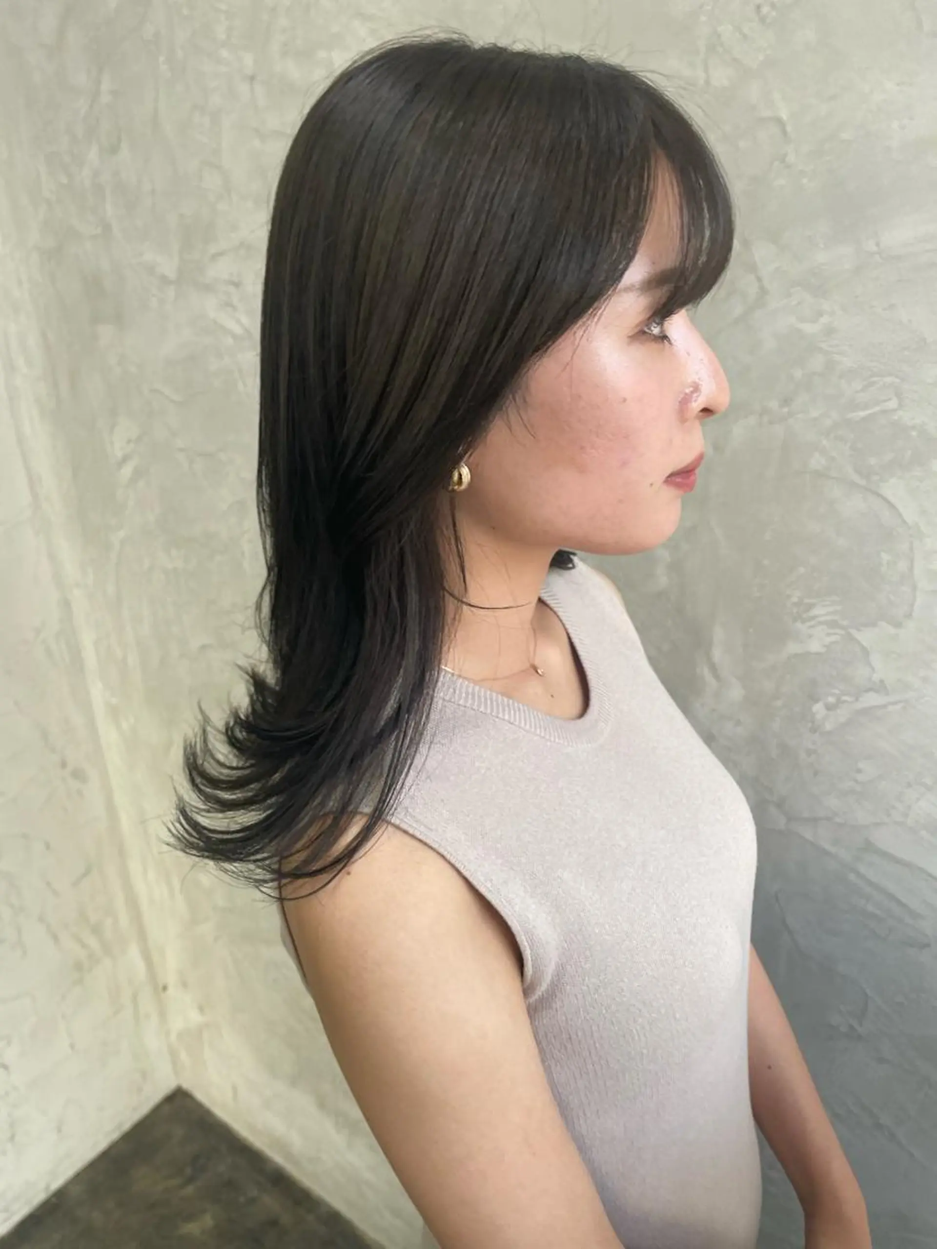 カラー 透明感カラー グレージュ オリーブグレージュ オリーブグレー MaisonHALU 松浦光咲のヘアスタイル