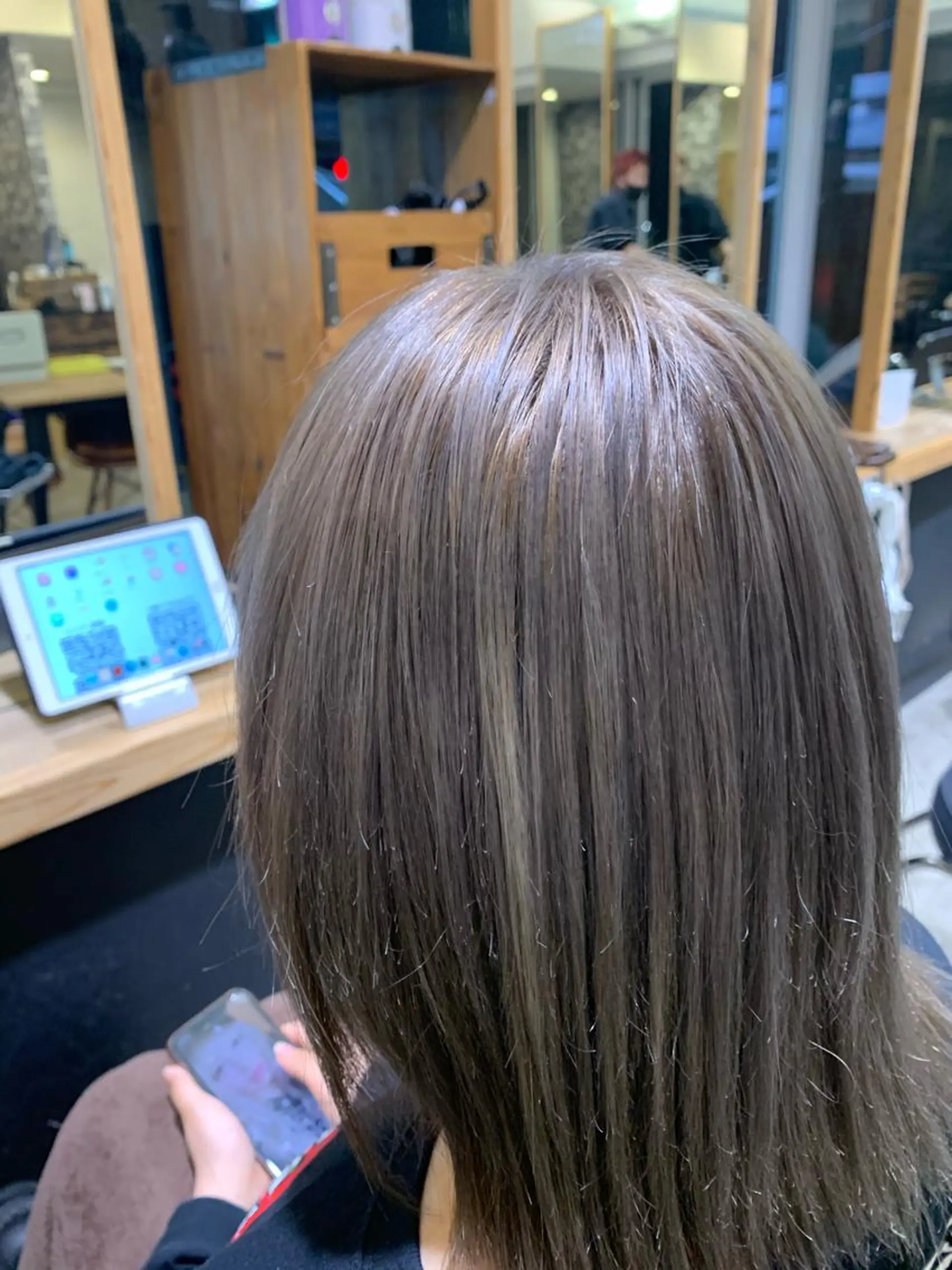 ミディアム カラー ヘアアレンジ ネイル グレージュ カット ヘアカラー トリートメント Sia中野新橋 『JUNYA』のヘアスタイル