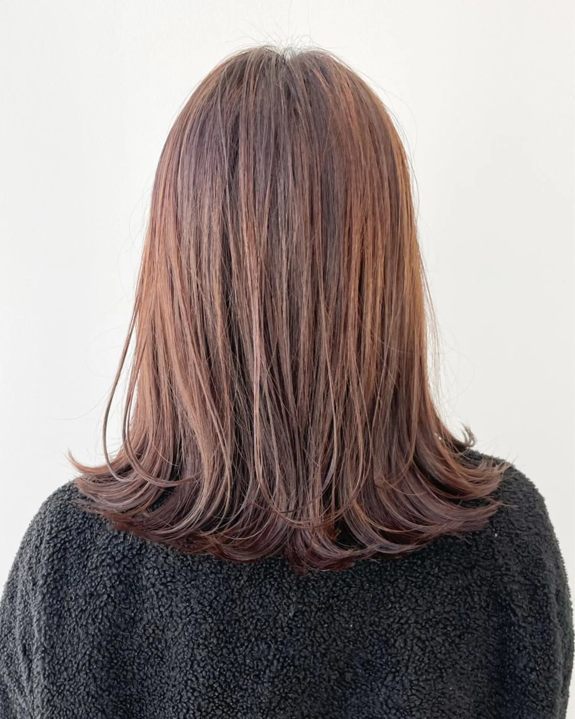 ミディアム カラー ハイライトカラー ハイライト カット ヘアカラー トリートメント 🦄インナーカラー 🦄貫井彩花のヘアスタイル