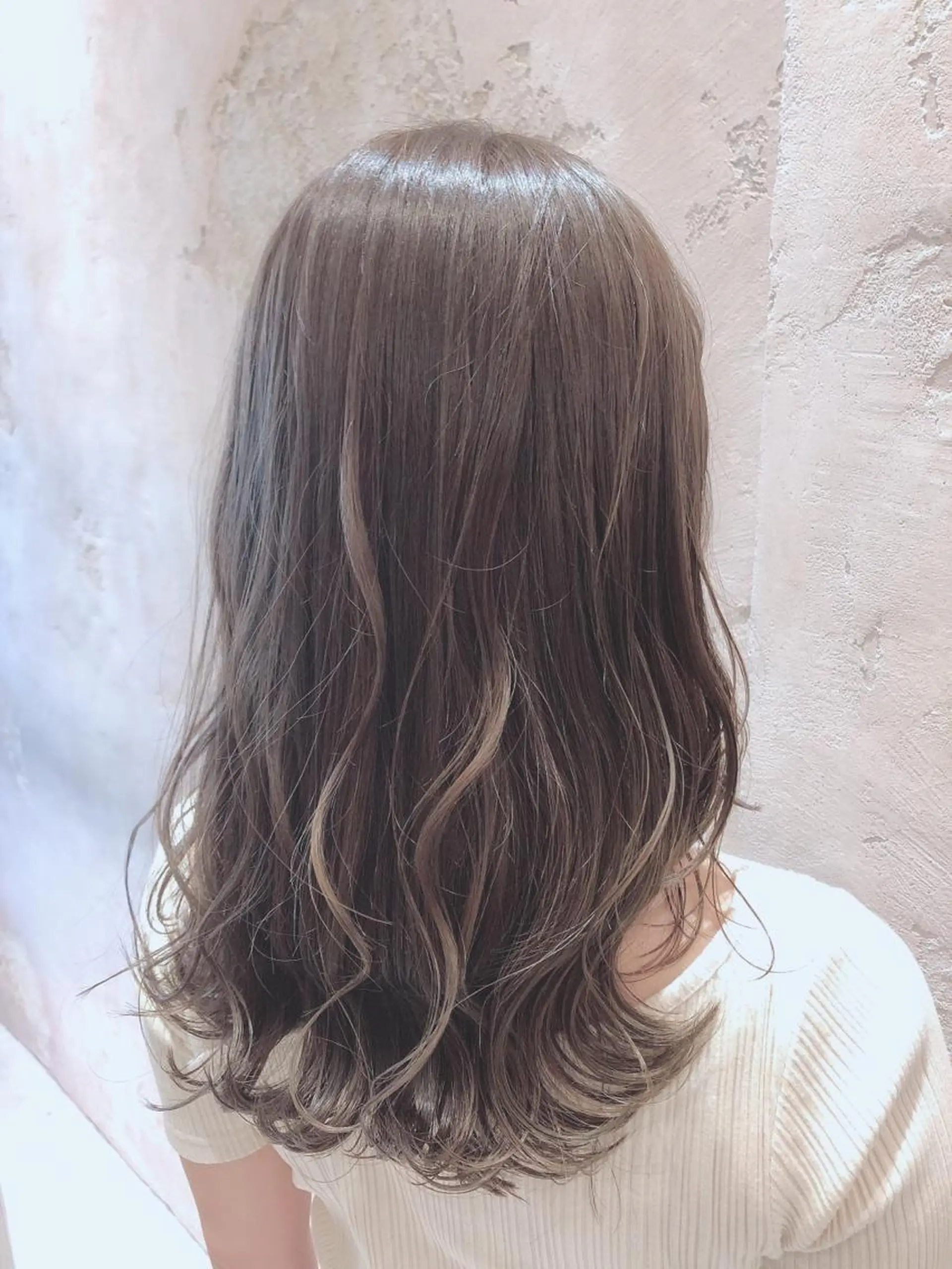 ミディアム カット ヘアカラー トリートメント 代表山口ひな 髪質改善のプロのヘアスタイル