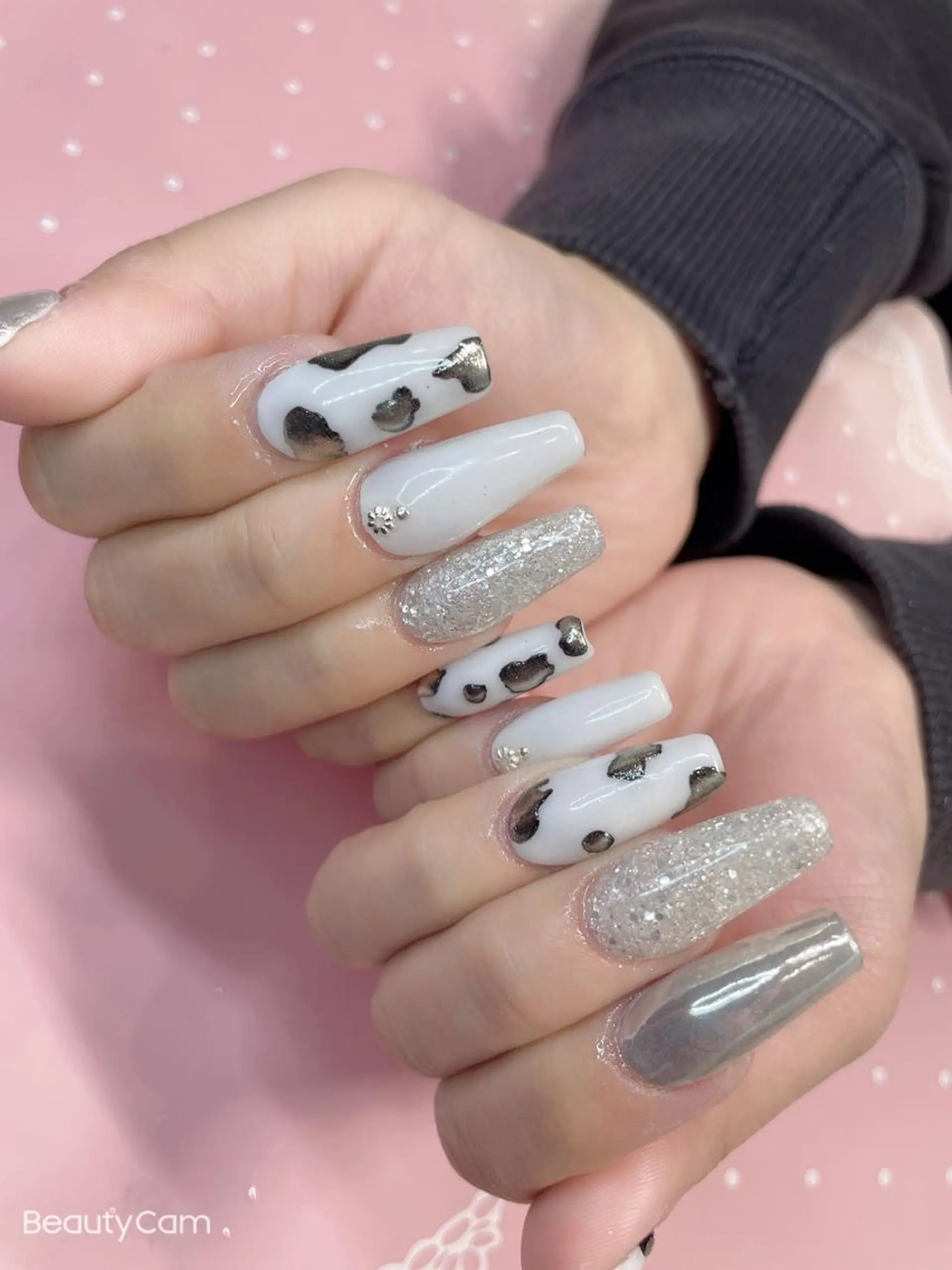ミディアム ネイル 《LB》ラブリエ Nail&eyeのマツエク・マツパデザイン