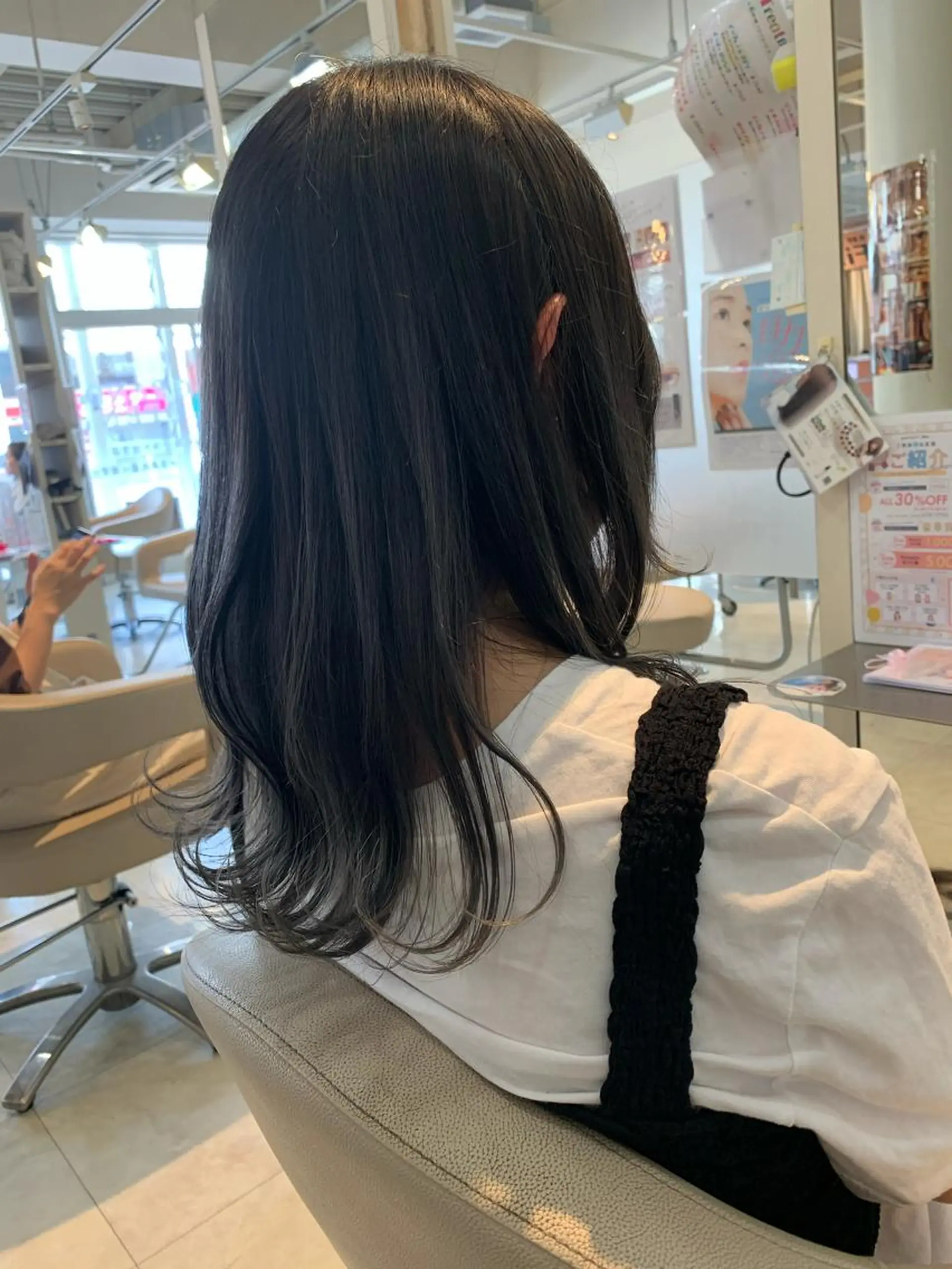 セミロング 本田 卓也のヘアスタイル