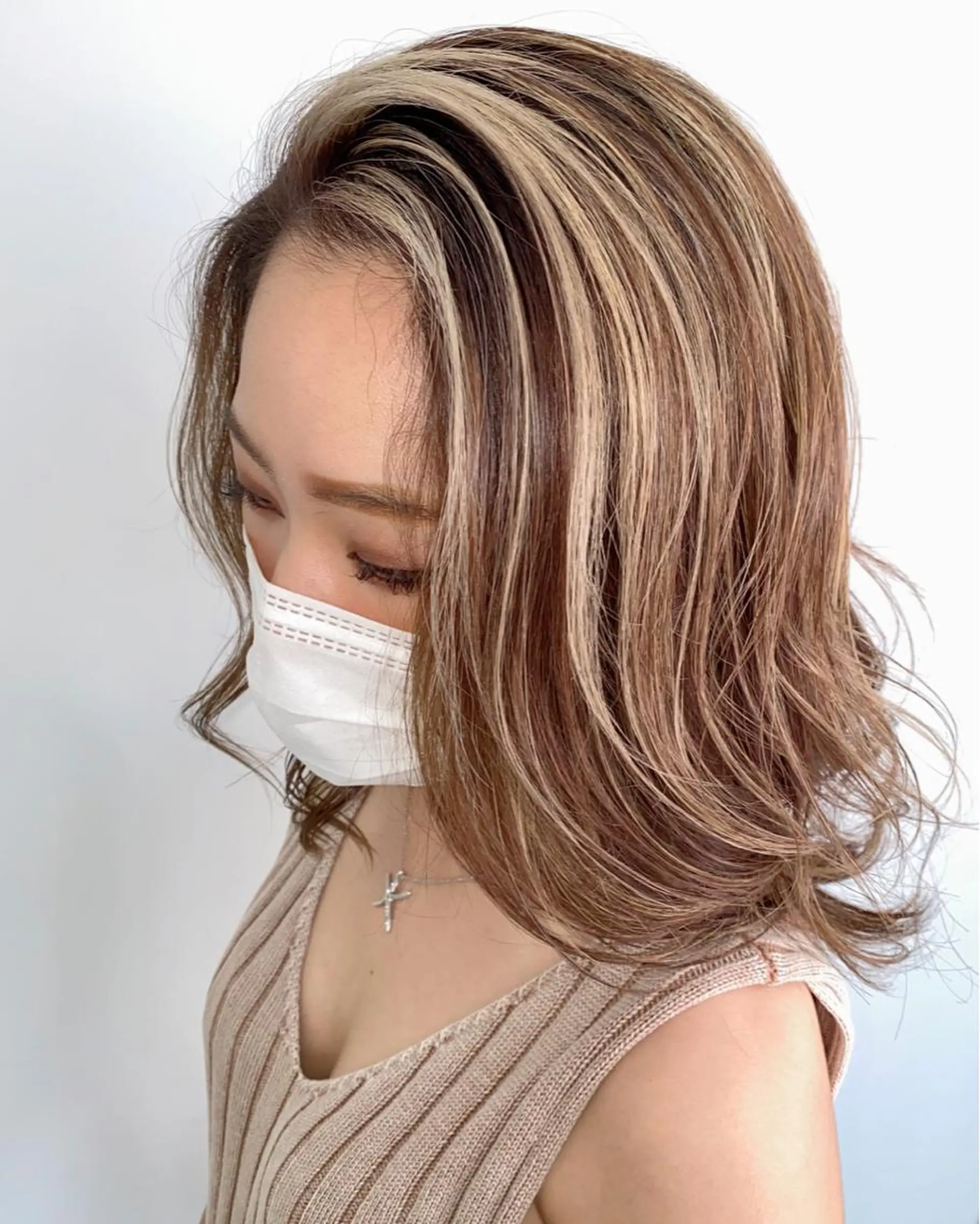 セミロング カラー ハイライトカラー ハイライト gotoday所属・🔥透明感抜群🔥 ひでのヘアスタイル