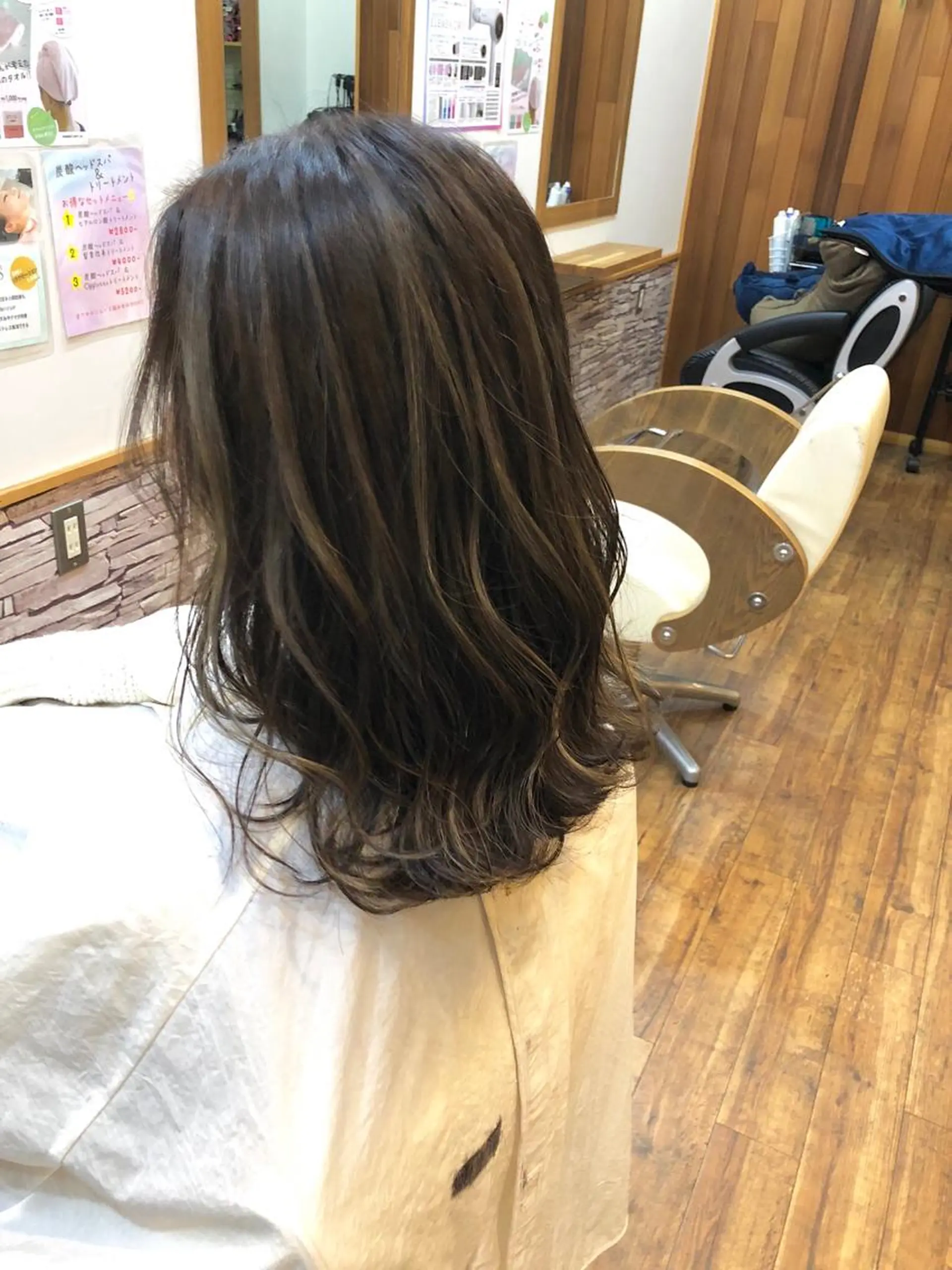 セミロング カラー N-plants 和泉中央店のヘアスタイル