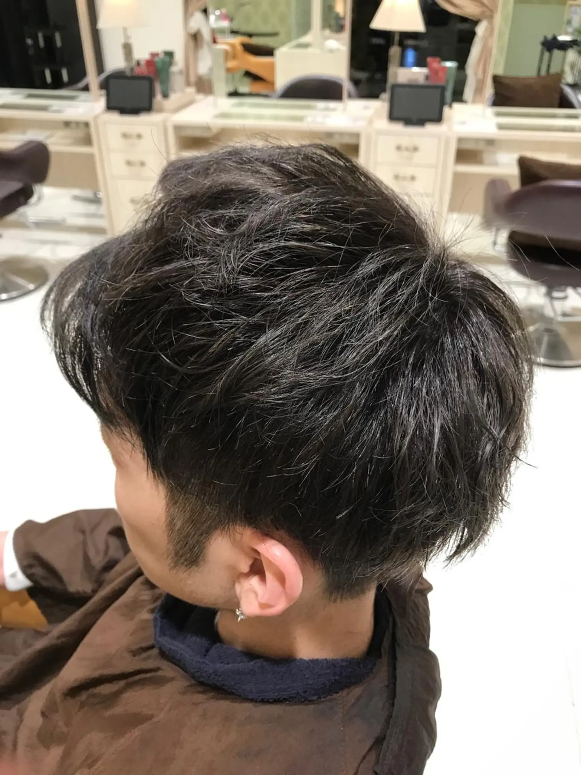 ショート カラー グレージュ 豊田 恭平のヘアスタイル