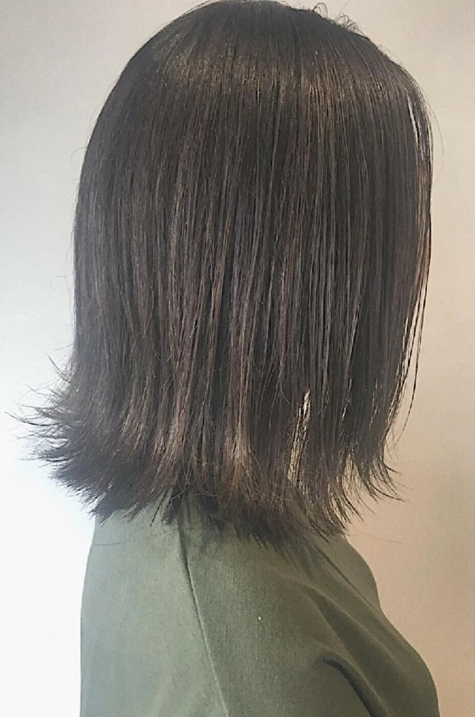 ミディアム カラー 【大宮】デザイナー Anne 諳 アンのヘアスタイル