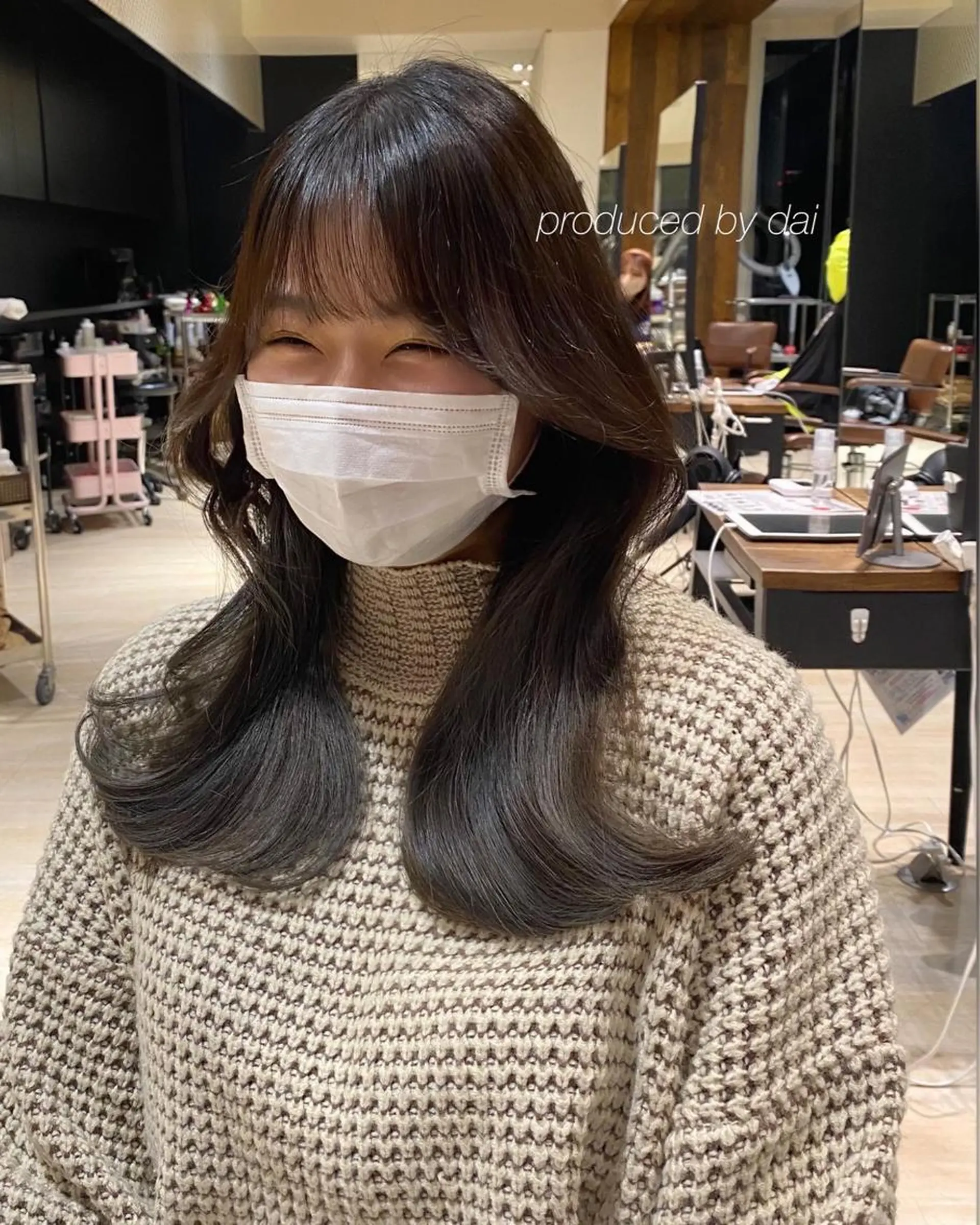 セミロング カラー レイヤー/顔周り /透明感🩶高橋大のヘアスタイル