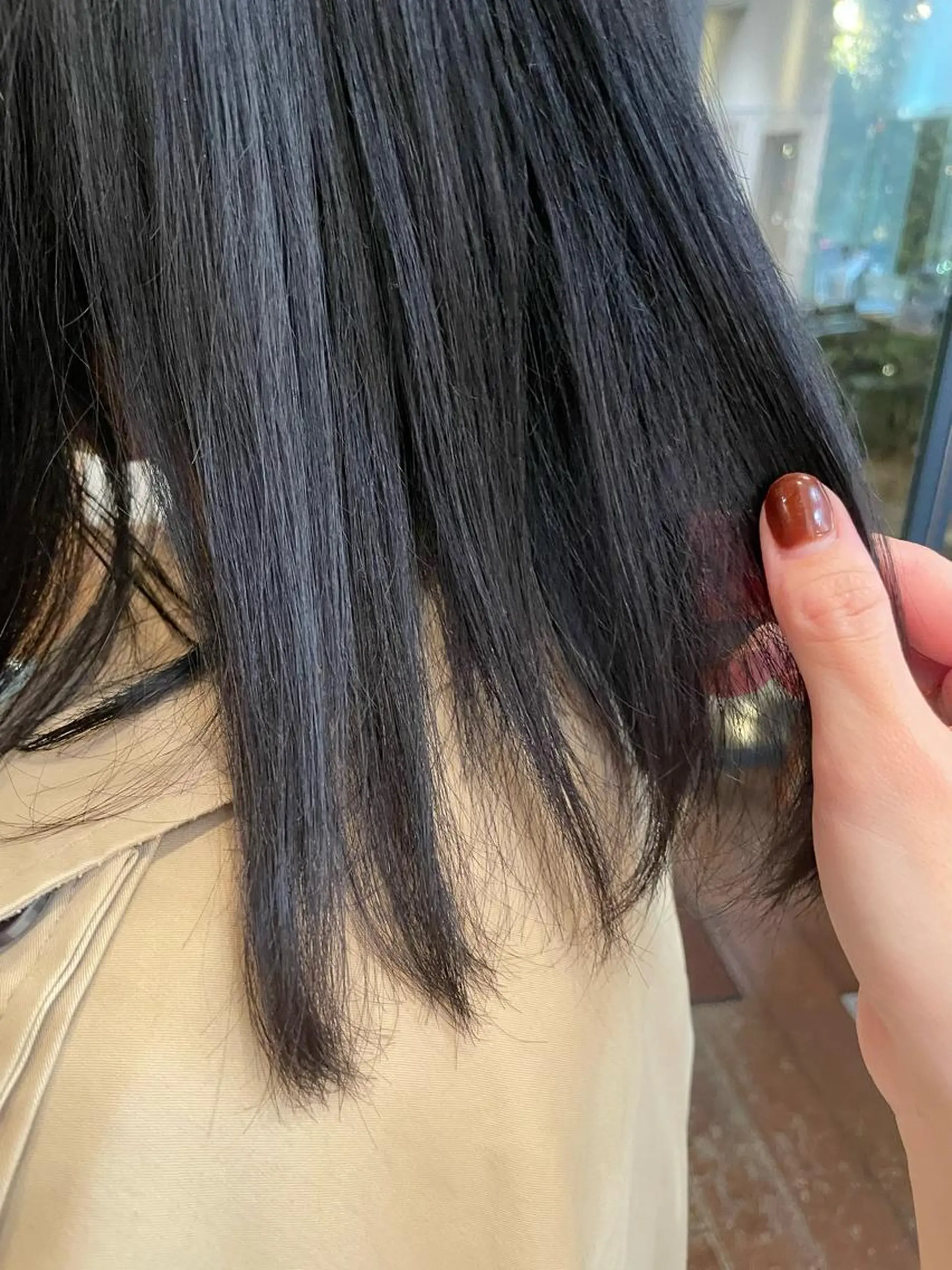 ミディアム カラー ヘアアレンジ ハイトーンカラー トリートメント 抜け感perm🌐 ｜kazaneのヘアスタイル