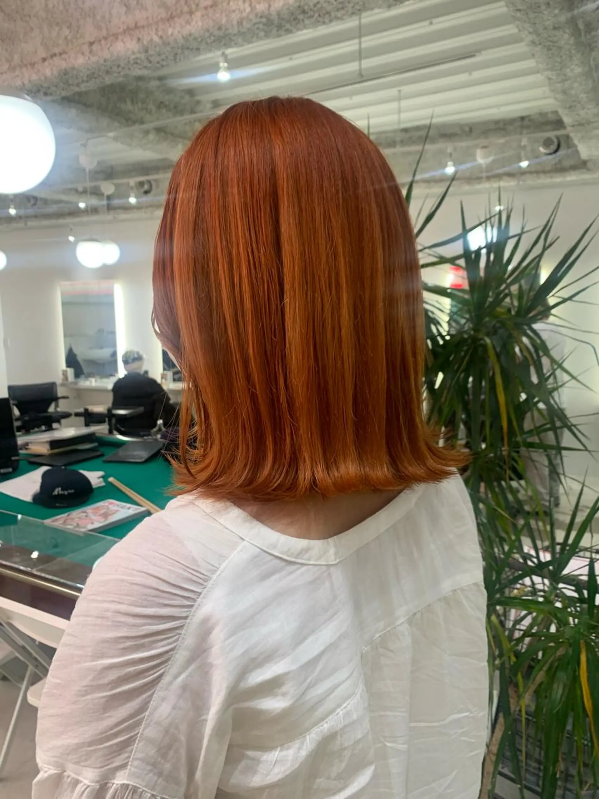 ショート カラー ヘアアレンジ 🧨ブリーチー×ボブ レイヤー💎じゅえるのヘアスタイル