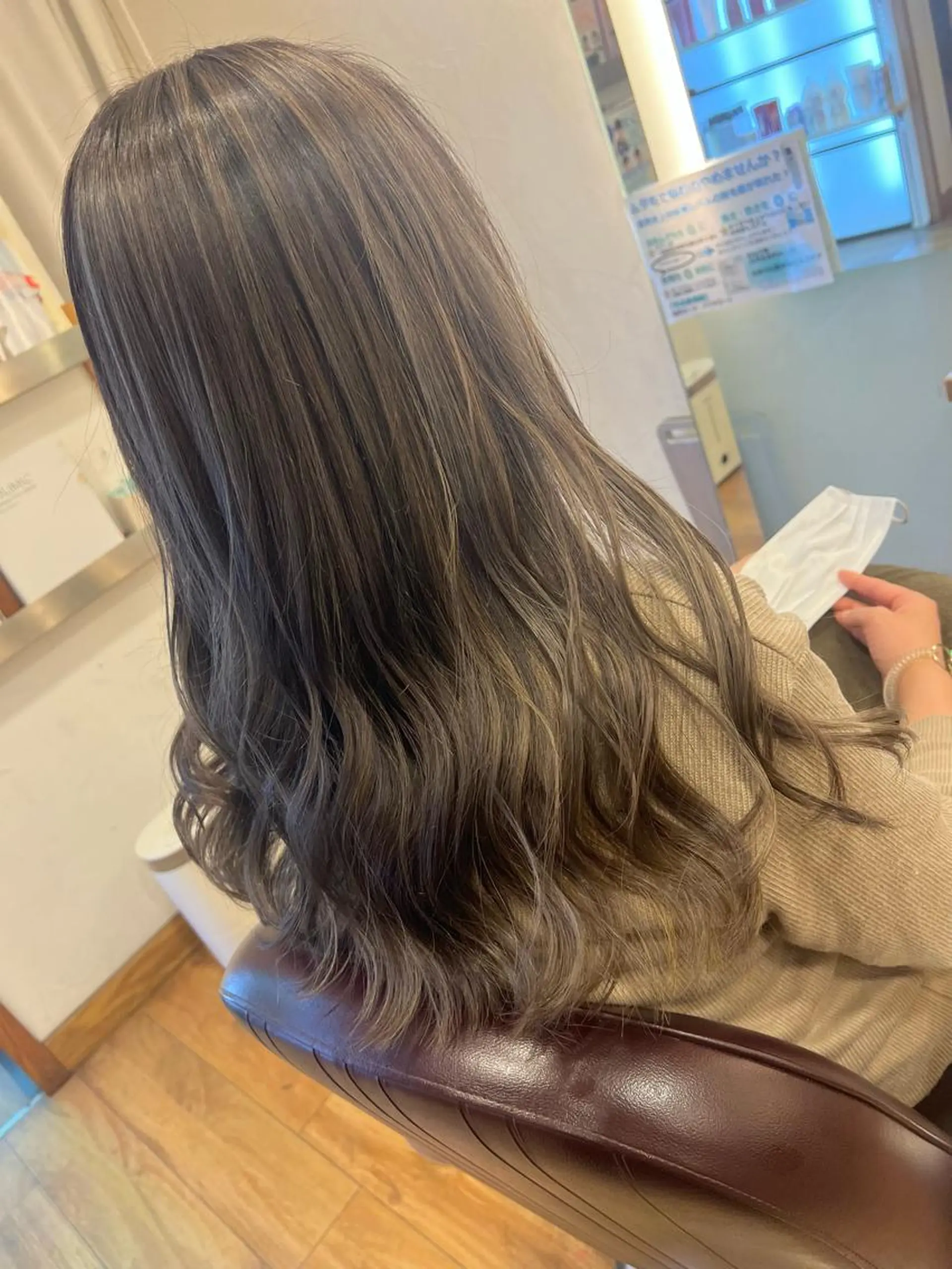 カラー 茅ヶ崎/ハイライト/ ハイトーン/関口実華のヘアスタイル