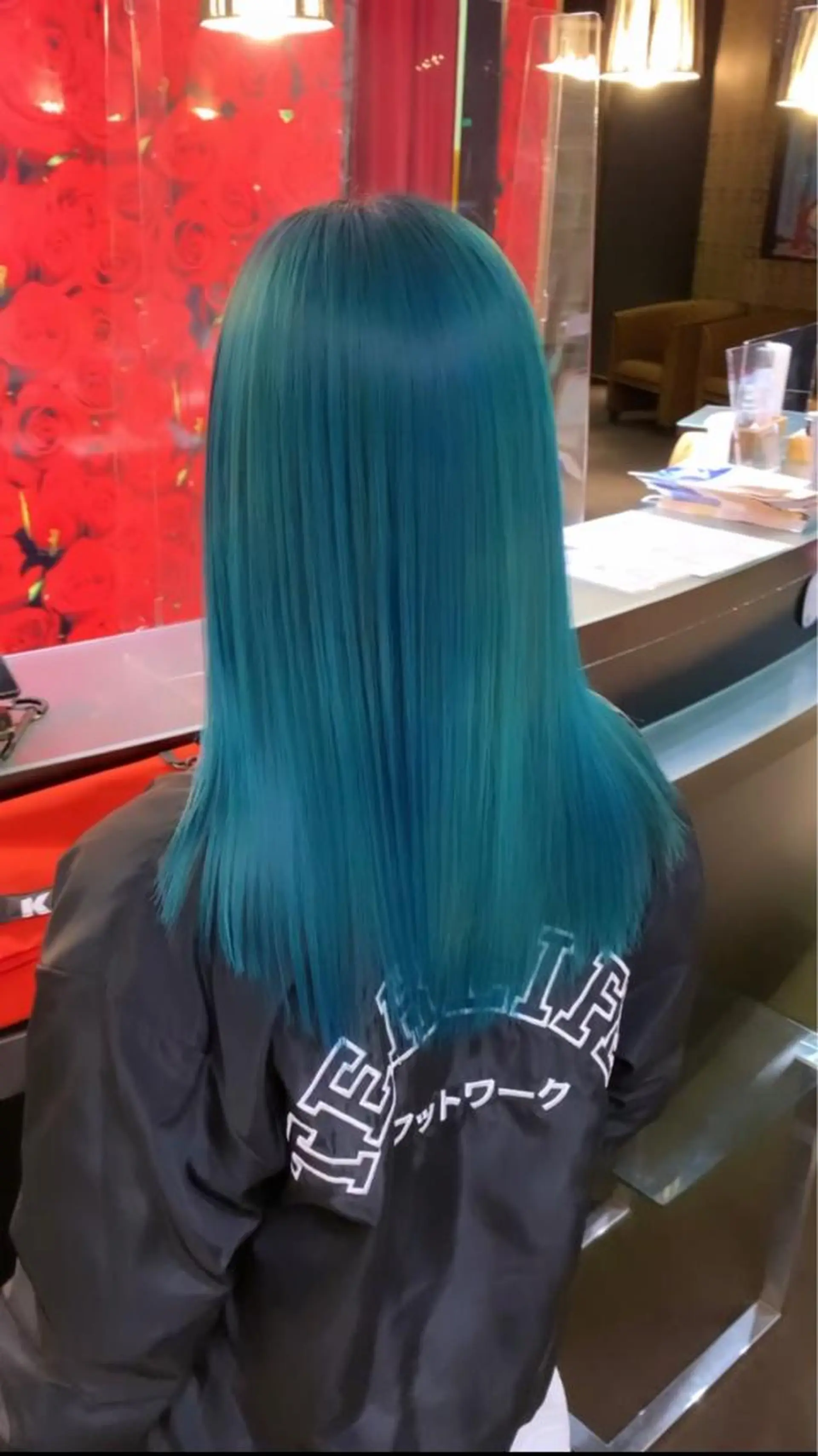 ロング カラー ブリーチ Geniee所属・田中 太規のヘアスタイル