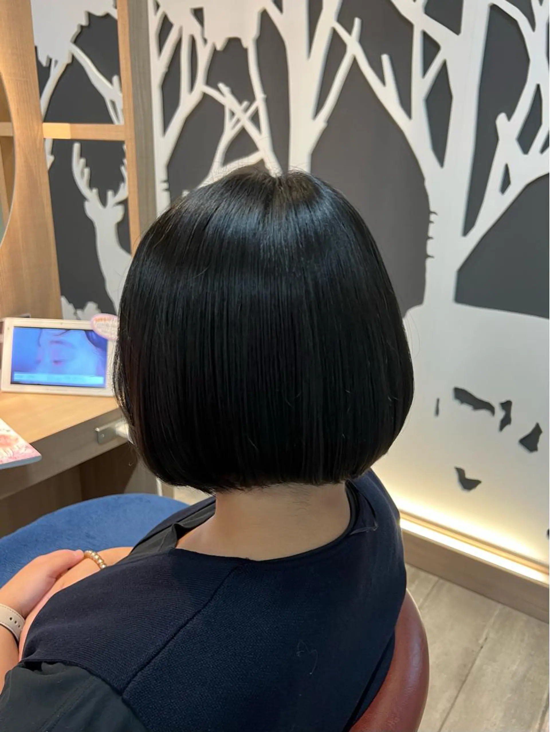 ショート LONESS GINZA所属・FUJIIKANON /ケア‪透明感カラーのヘアスタイル