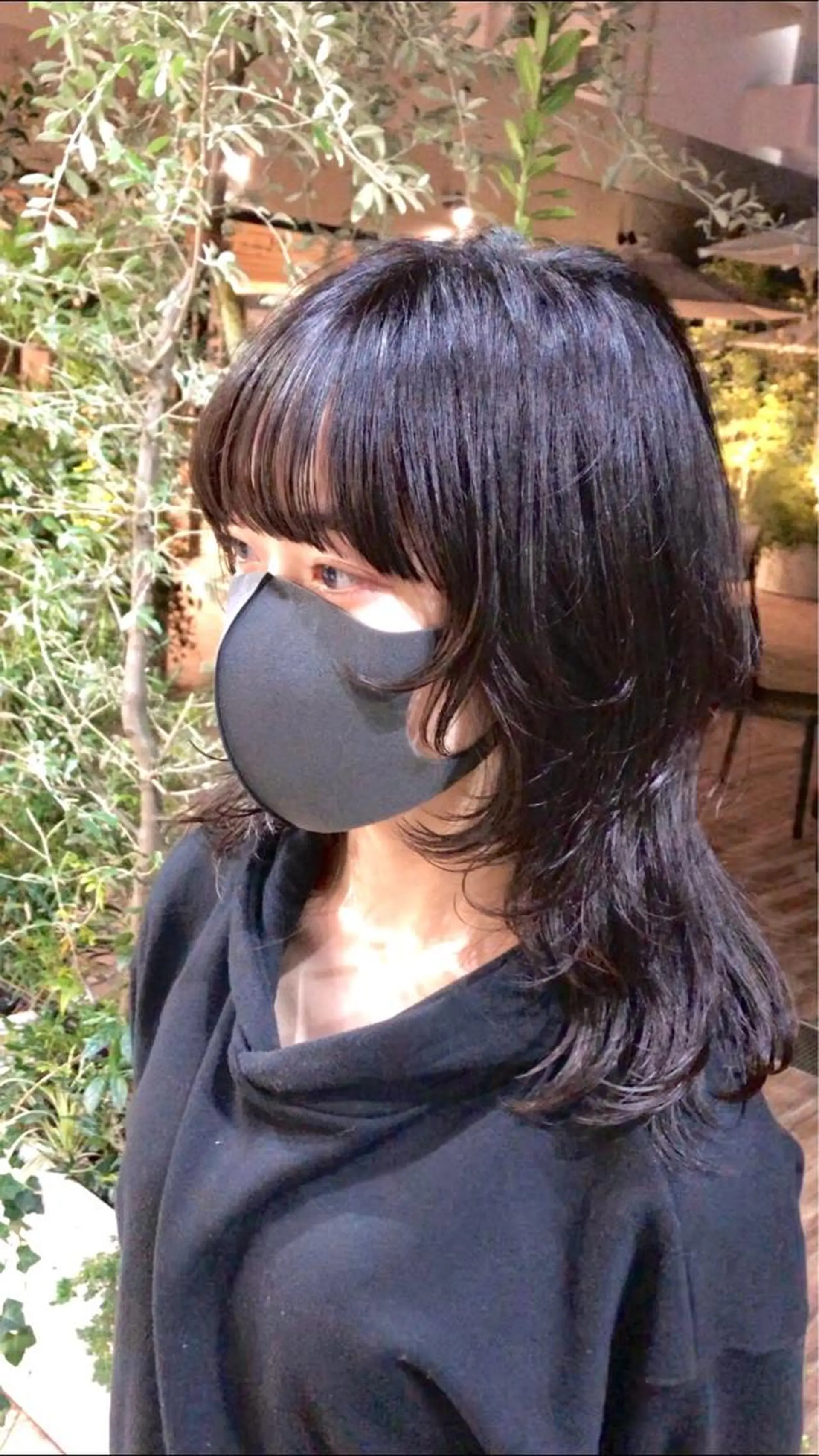 ミディアム カラー 顔周りカット ウルフカット クドウレイ fifth渋谷のヘアスタイル