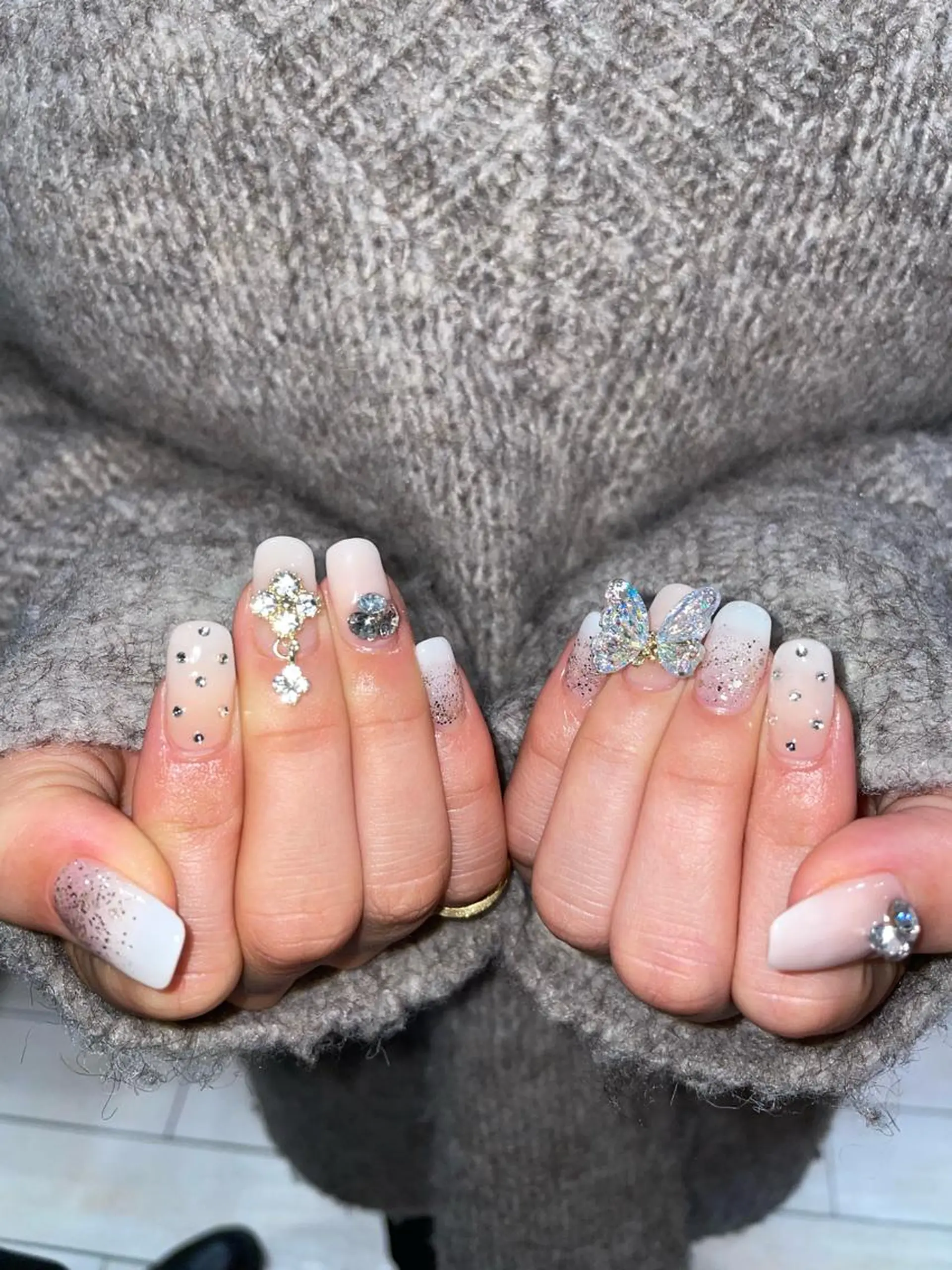 ネイル 持ち込み 長瀬 瑠霞のネイルデザイン