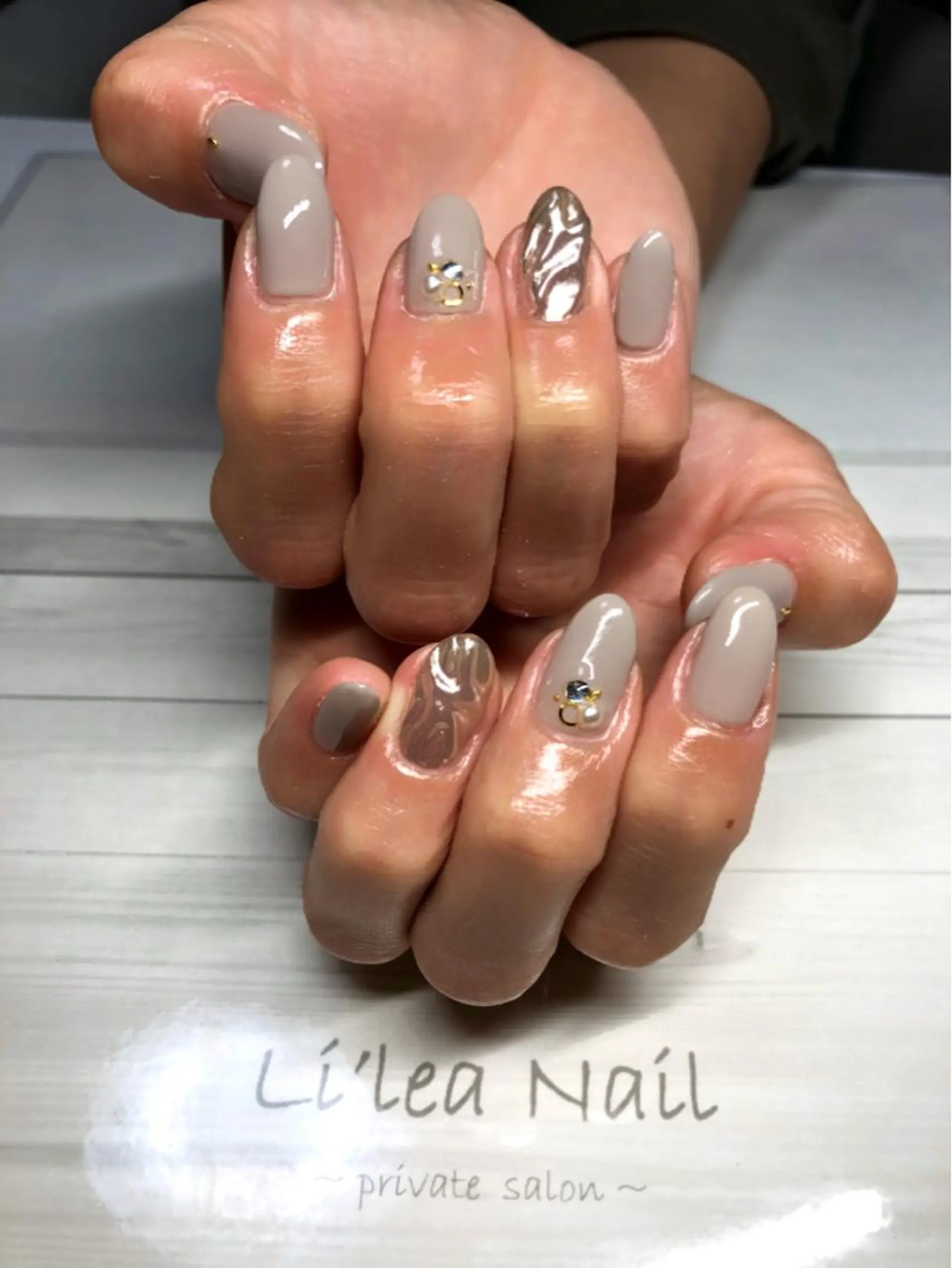ネイル Li'leaNail AINAのネイルデザイン