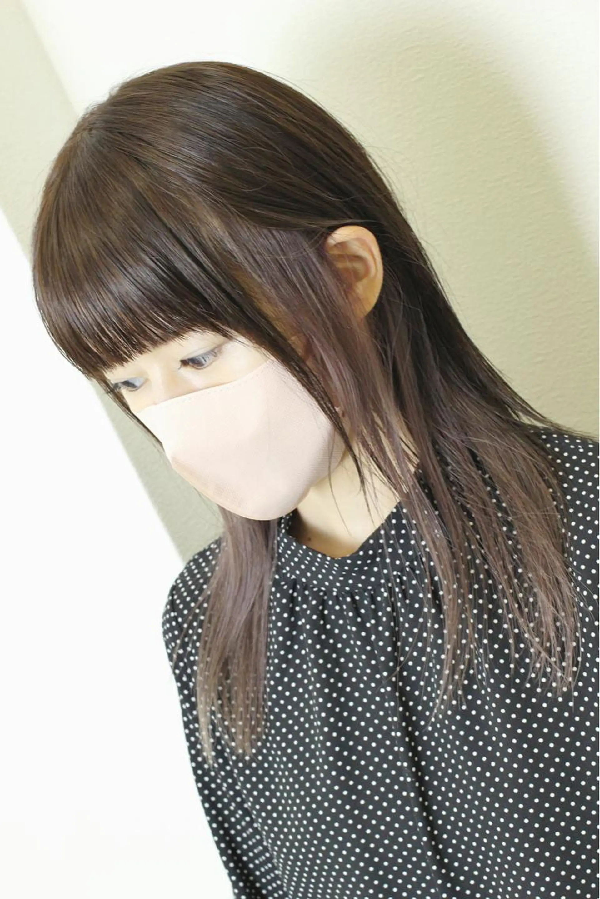 セミロング カラー ベージュカラー レイヤーカット ヘアカラー 土居 正季のヘアスタイル