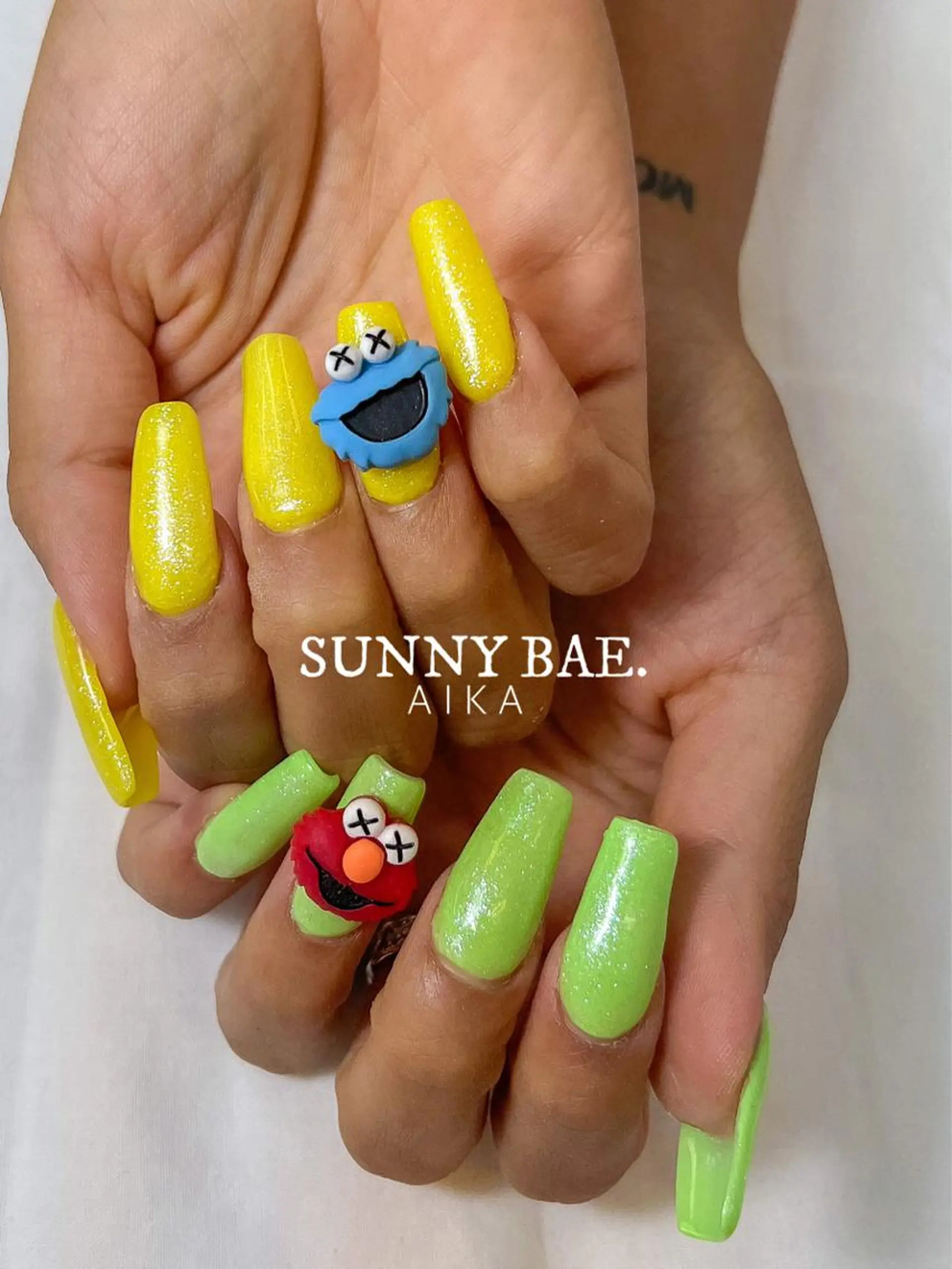 ロング ネイル ロング アートネイル キラキラネイル ロングネイル スカルプネイル SUNNY BAE.所属・Made By AIKAのネイルデザイン