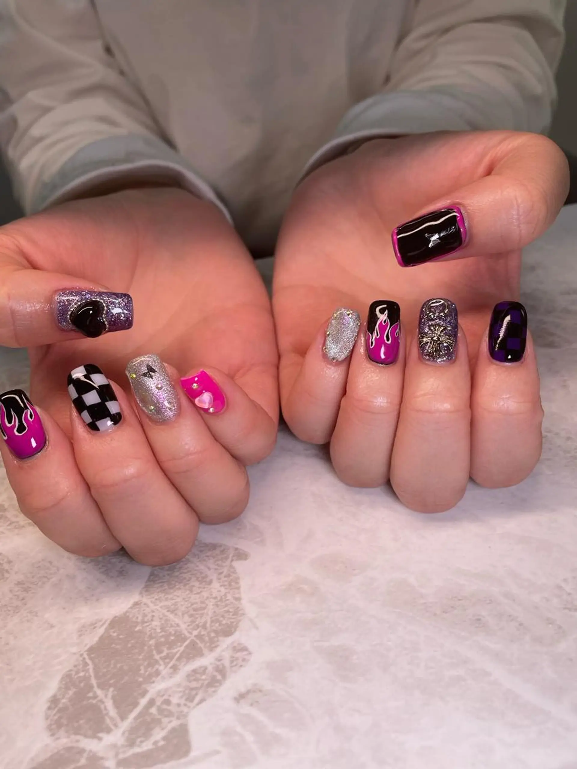 ネイル ハンドネイル YOUTH nails waxing所属・YOUTH natsumiのネイルデザイン