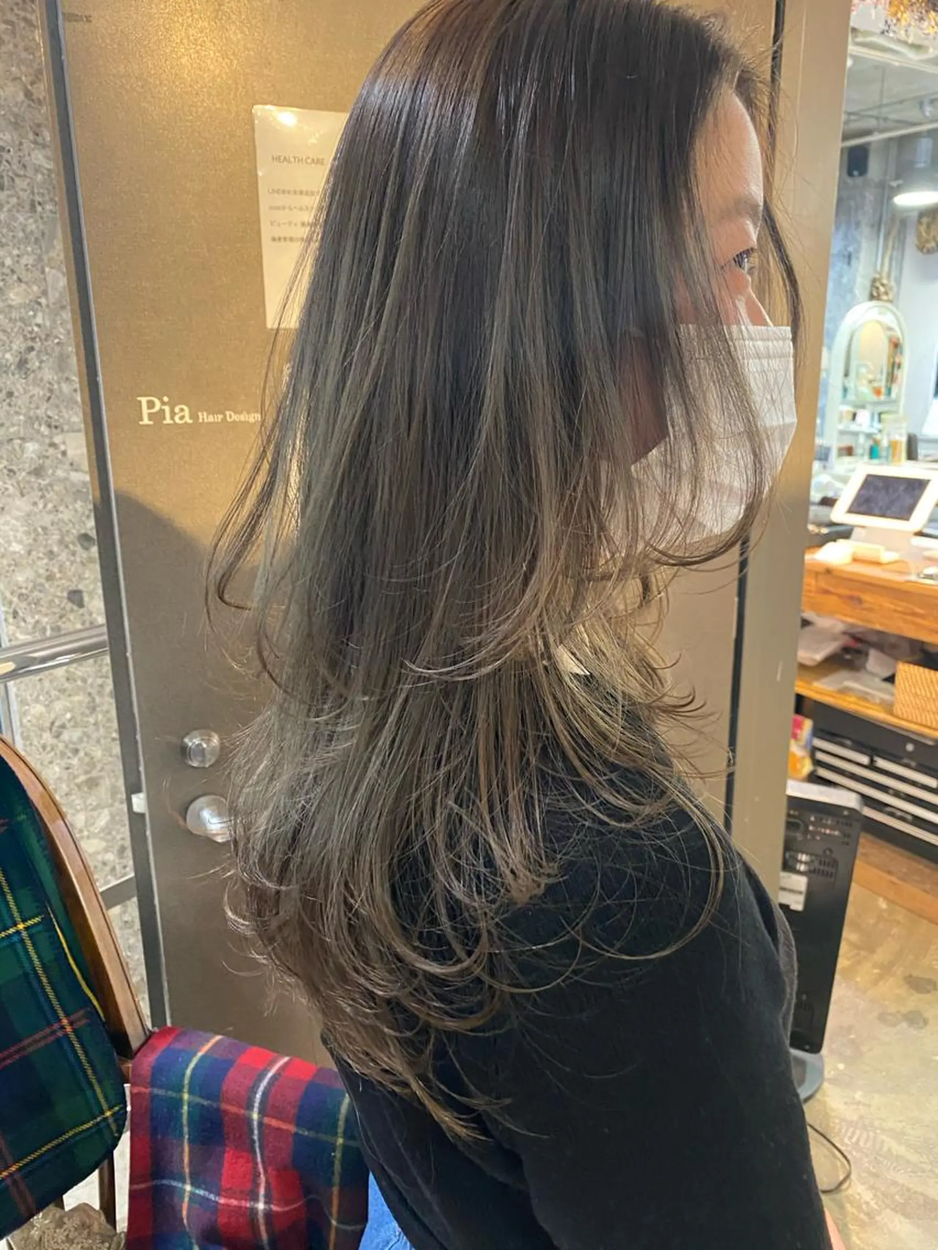 ロング カラー レイヤーカット 小顔カット カット ヘアカラー トリートメント Pia hair Design Yakuin所属・Pia ツボイ ケイタのヘアスタイル